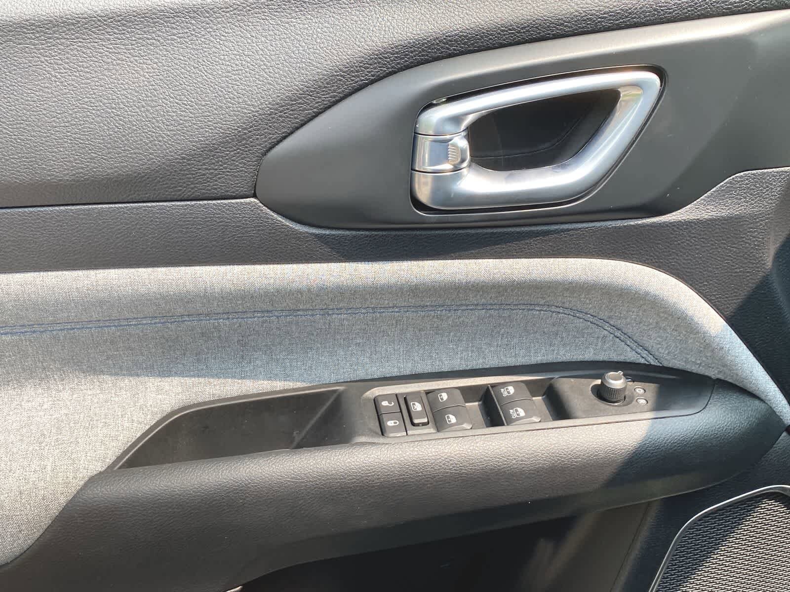 Thumbnail: 2022 Jeep Compass - 15