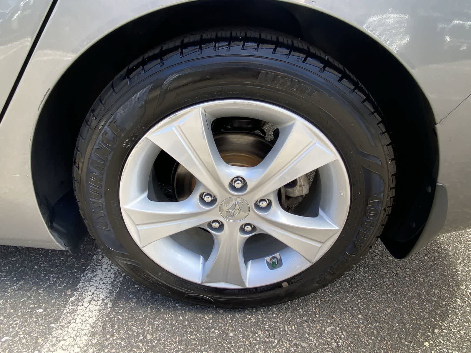 Thumbnail: 2016 Hyundai Elantra - 19