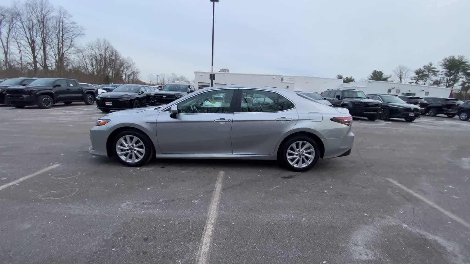 Thumbnail: 2023 Toyota Camry - 13