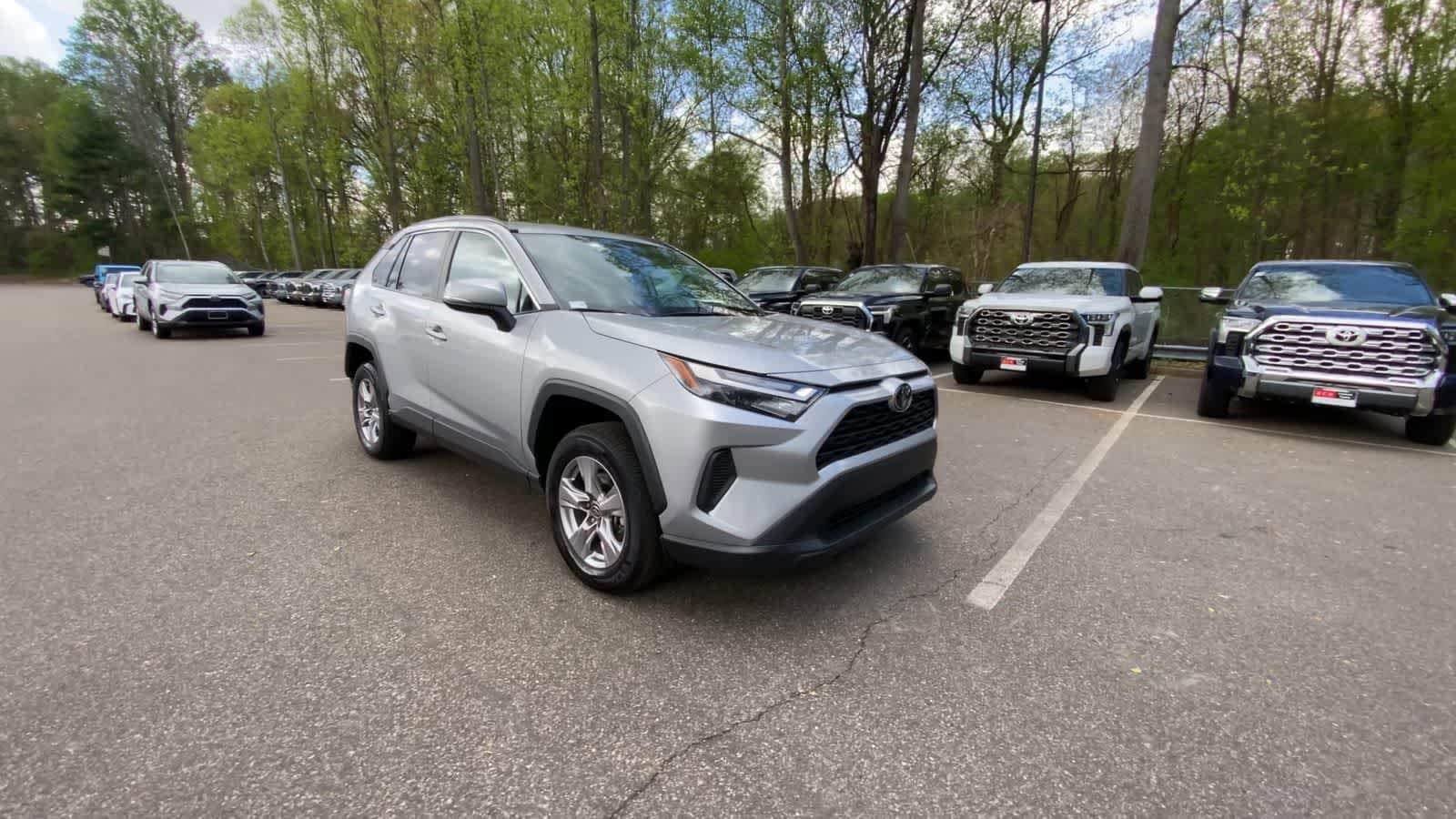 Thumbnail: 2025 Toyota RAV4 - 6