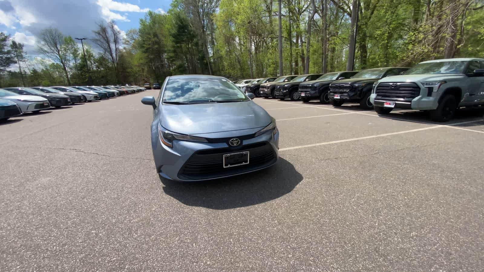 Thumbnail: 2025 Toyota Corolla - 4