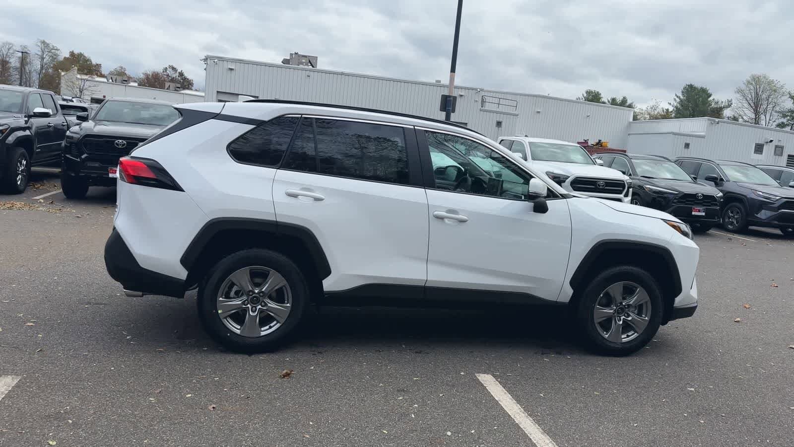 Thumbnail: 2025 Toyota RAV4 - 9