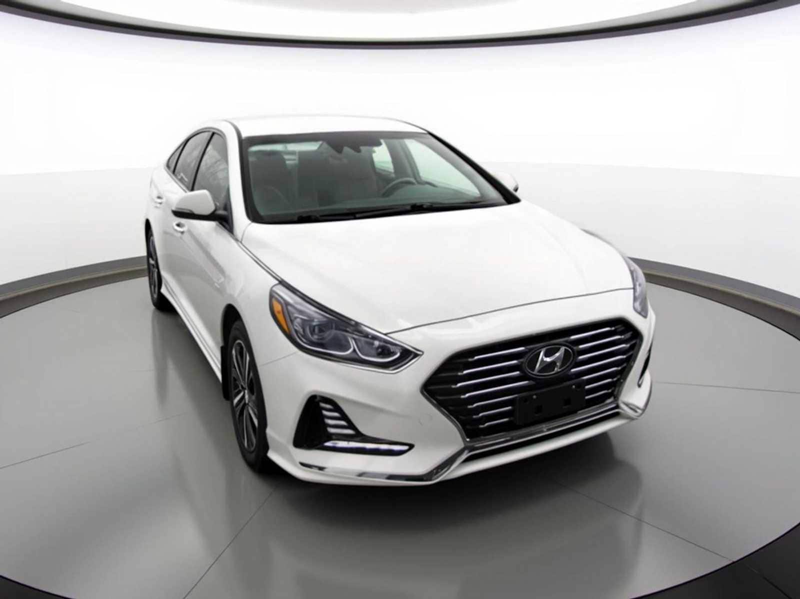 Thumbnail: 2019 Hyundai Sonata - 3