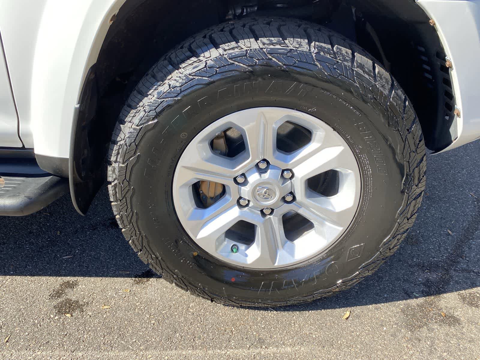 Thumbnail: 2020 Toyota 4Runner - 14