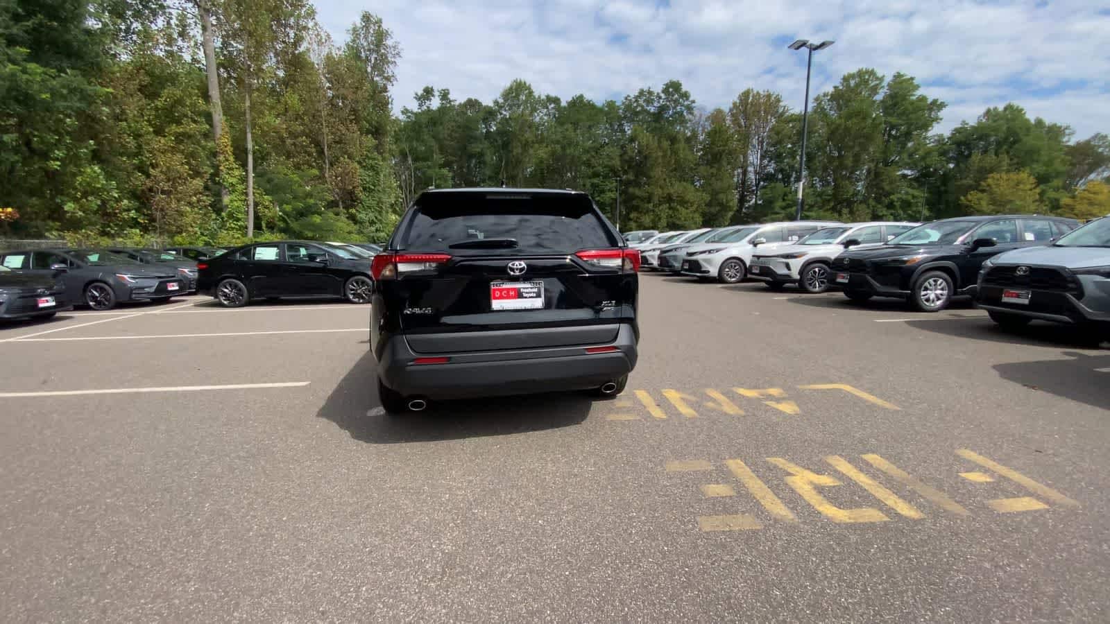 Thumbnail: 2024 Toyota RAV4 - 7