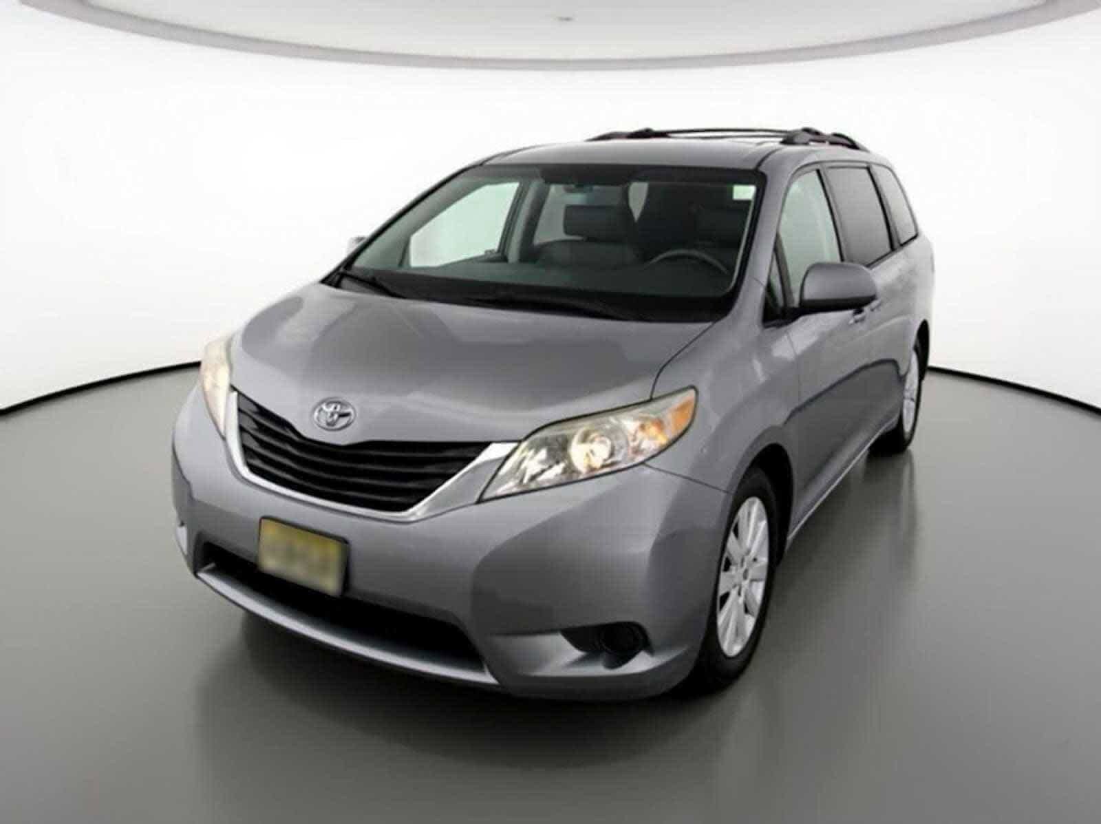 2013 Toyota Sienna LE -
                  Freehold, NJ