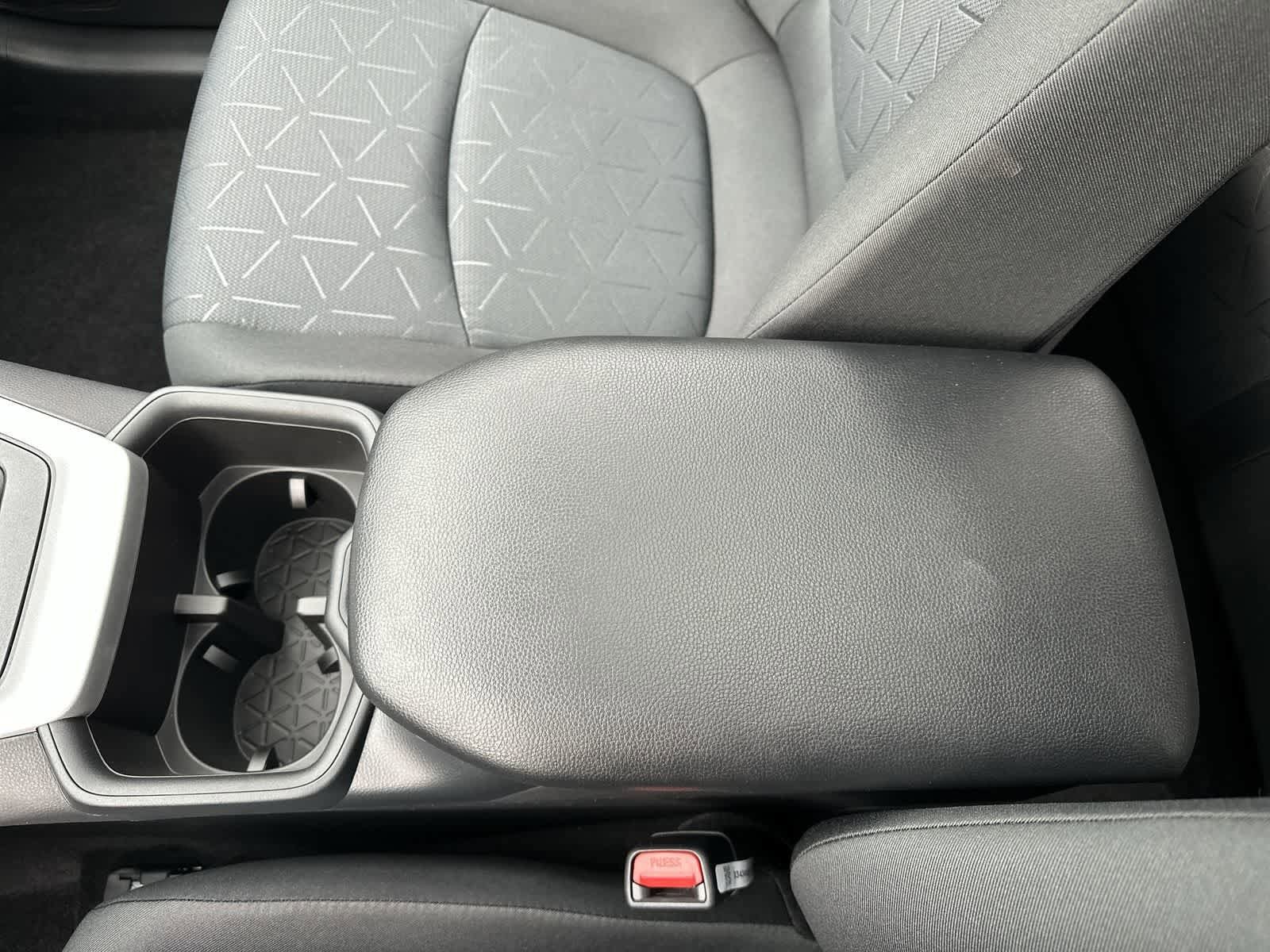 Thumbnail: 2025 Toyota RAV4 - 28