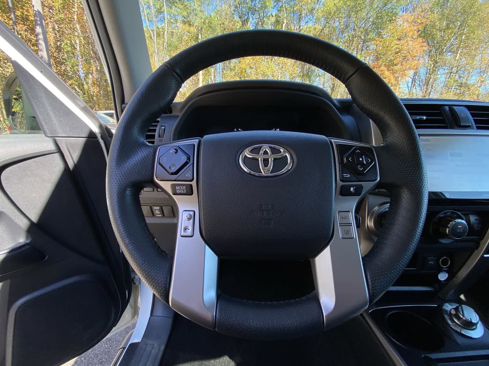 Thumbnail: 2020 Toyota 4Runner - 27