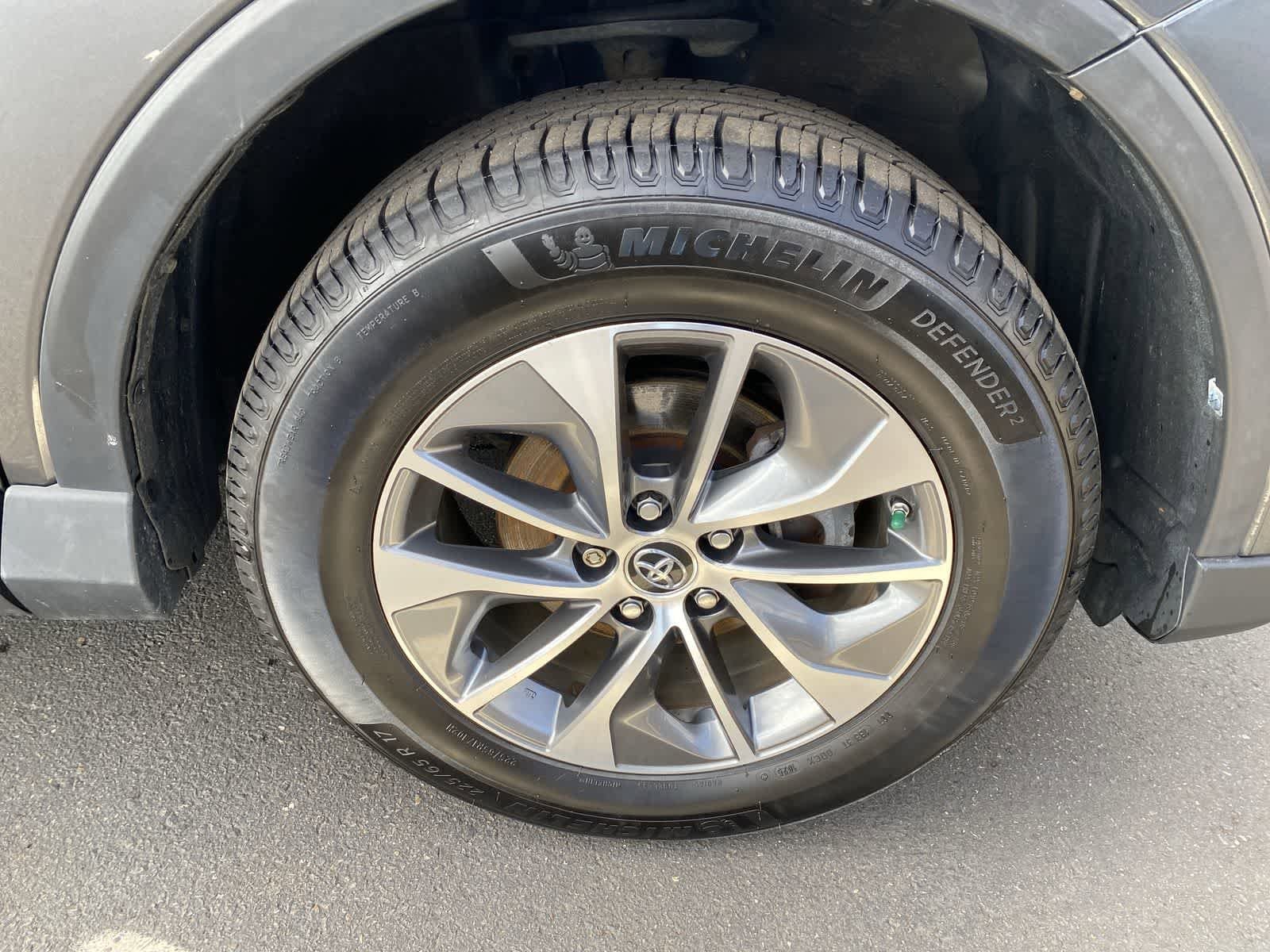 Thumbnail: 2016 Toyota RAV4 - 17