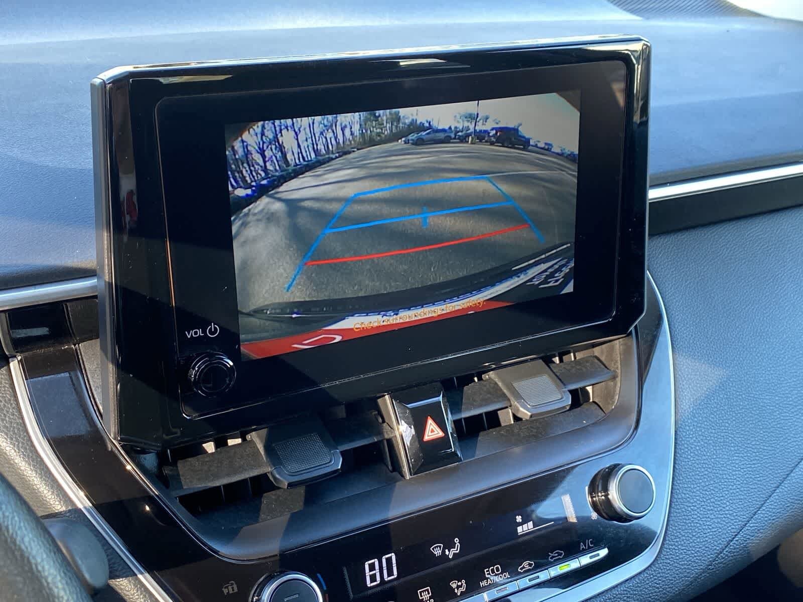 Thumbnail: 2025 Toyota Corolla - 32