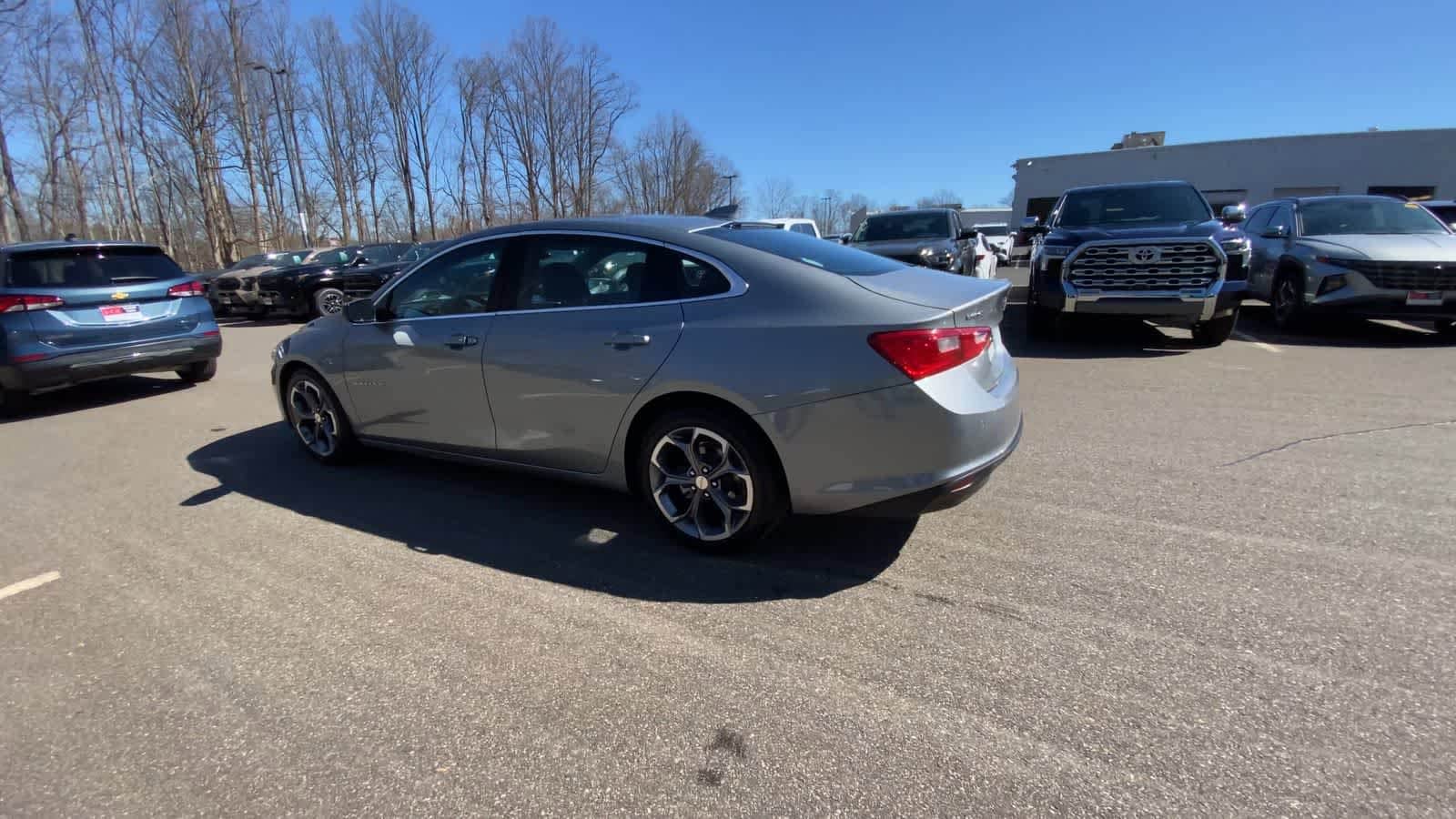 Thumbnail: 2024 Chevrolet Malibu - 6