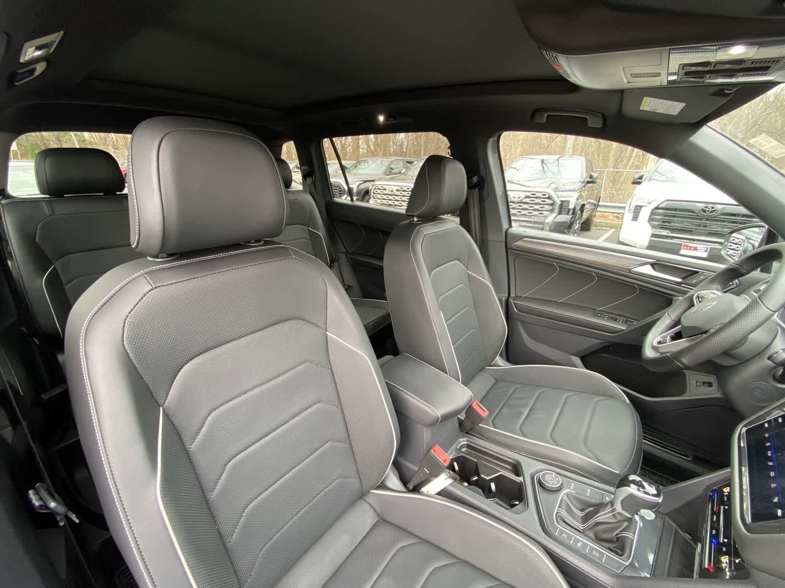 Thumbnail: 2024 Volkswagen Tiguan - 22
