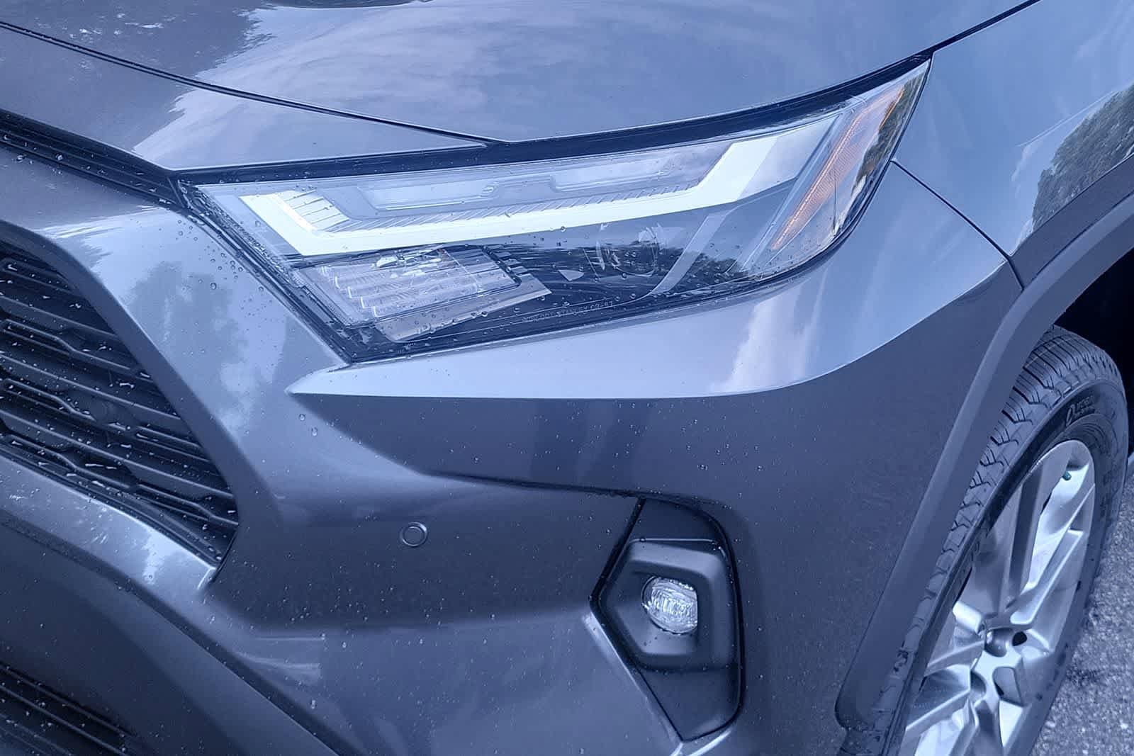 Thumbnail: 2025 Toyota RAV4 - 10