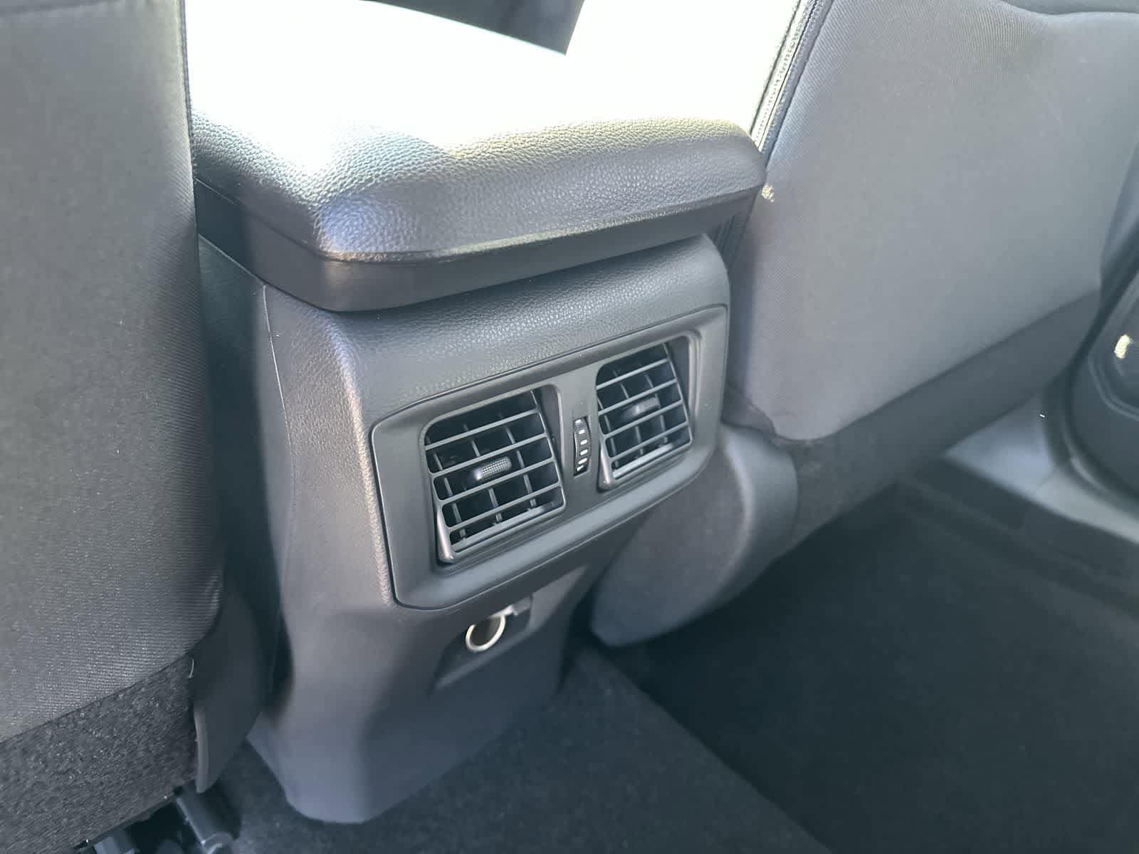 Thumbnail: 2025 Toyota RAV4 - 31