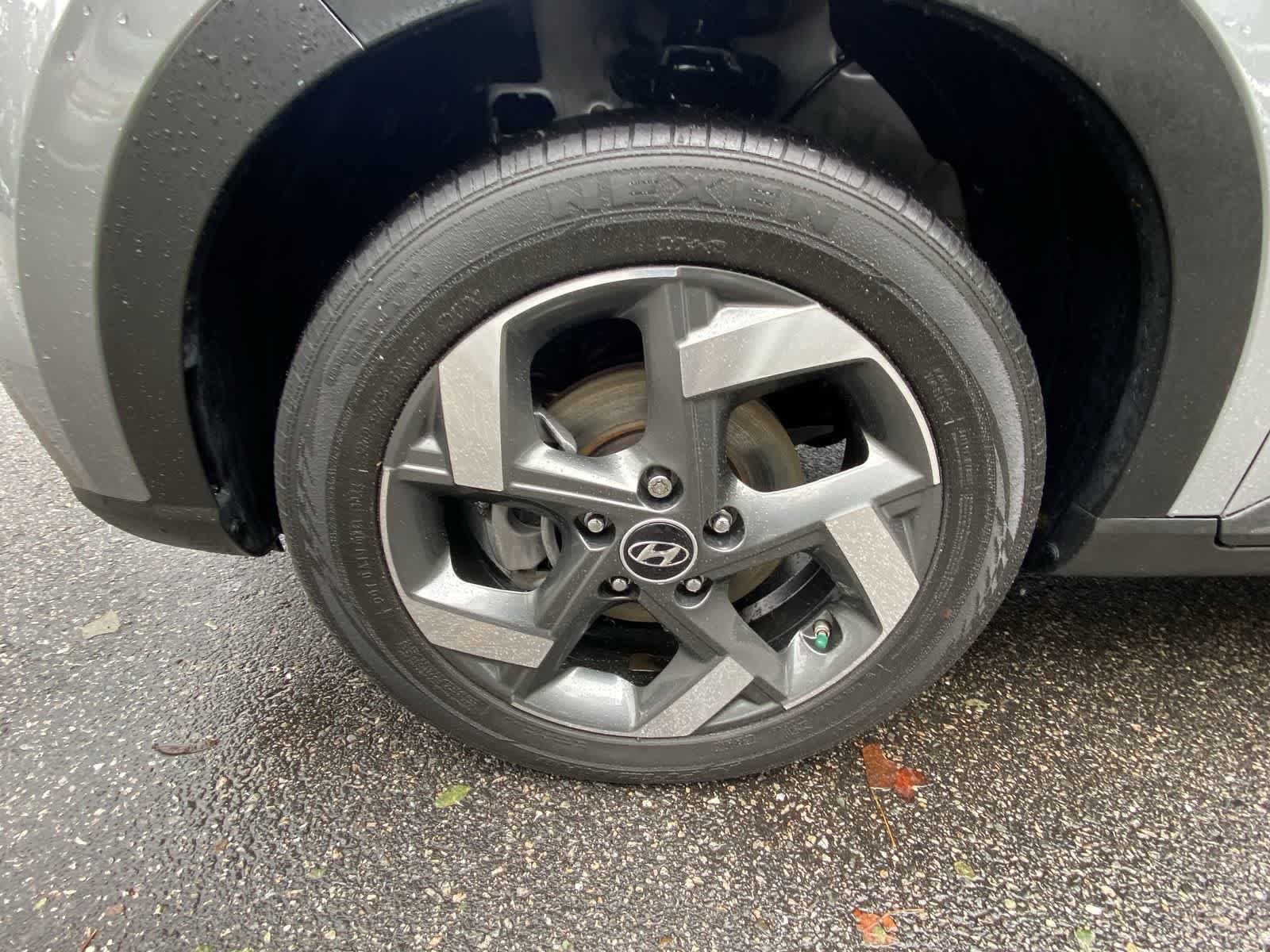 Thumbnail: 2023 Hyundai Venue - 11