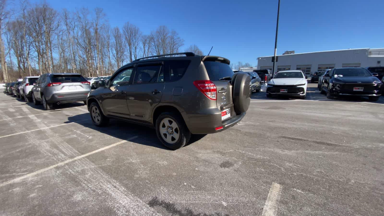 Thumbnail: 2011 Toyota RAV4 - 6