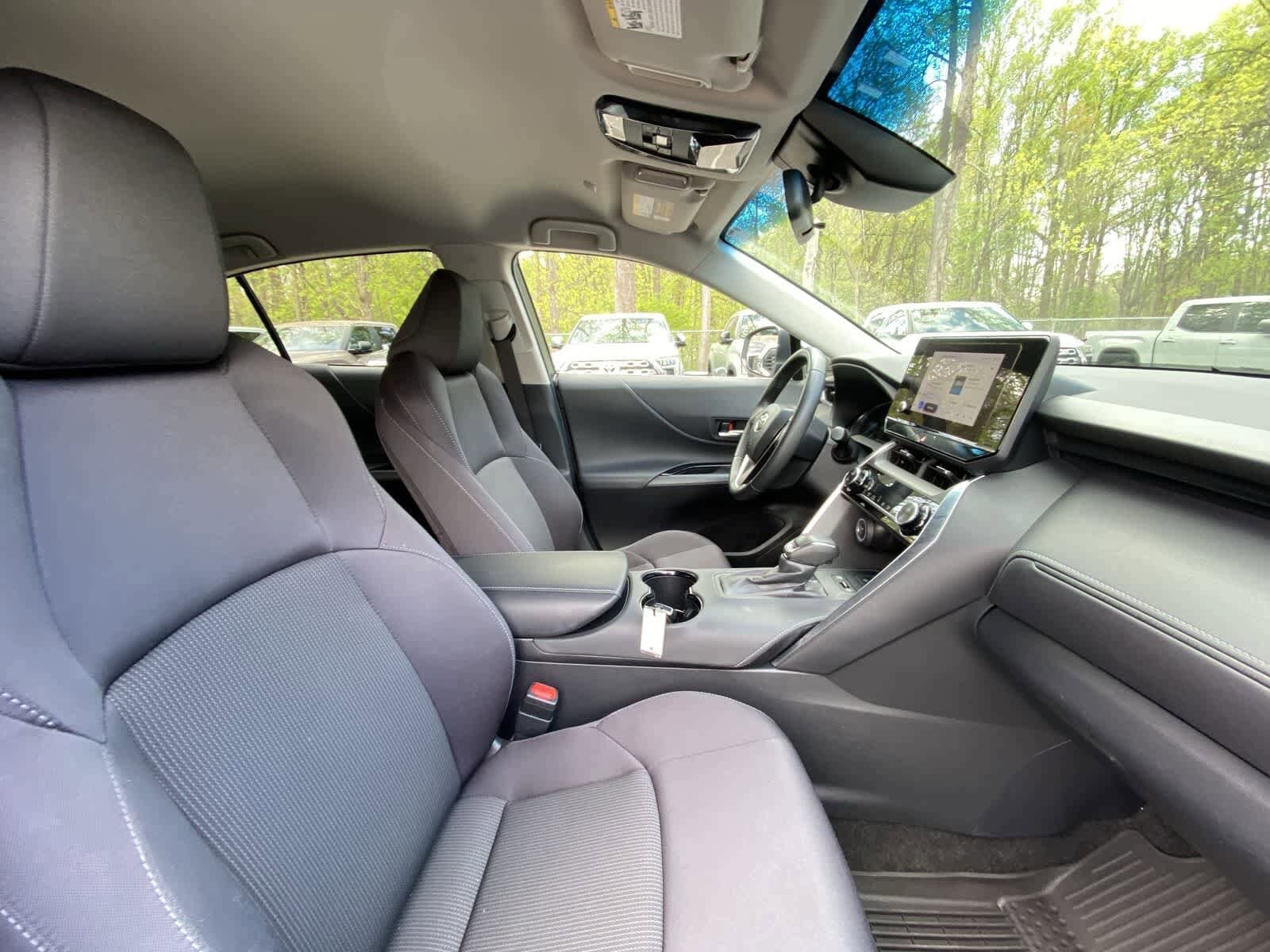 Thumbnail: 2023 Toyota Venza - 49