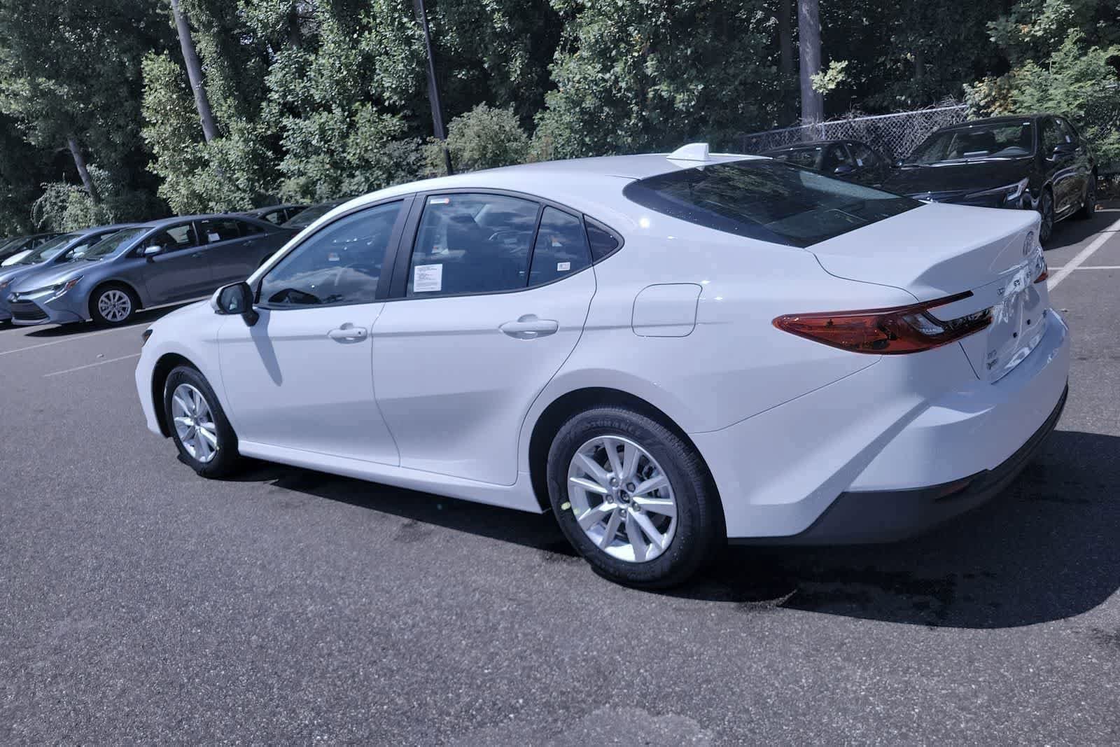 Thumbnail: 2025 Toyota Camry - 12