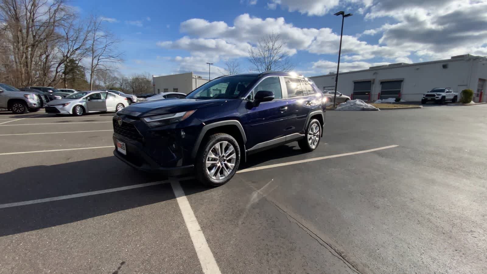 Thumbnail: 2025 Toyota RAV4 - 5