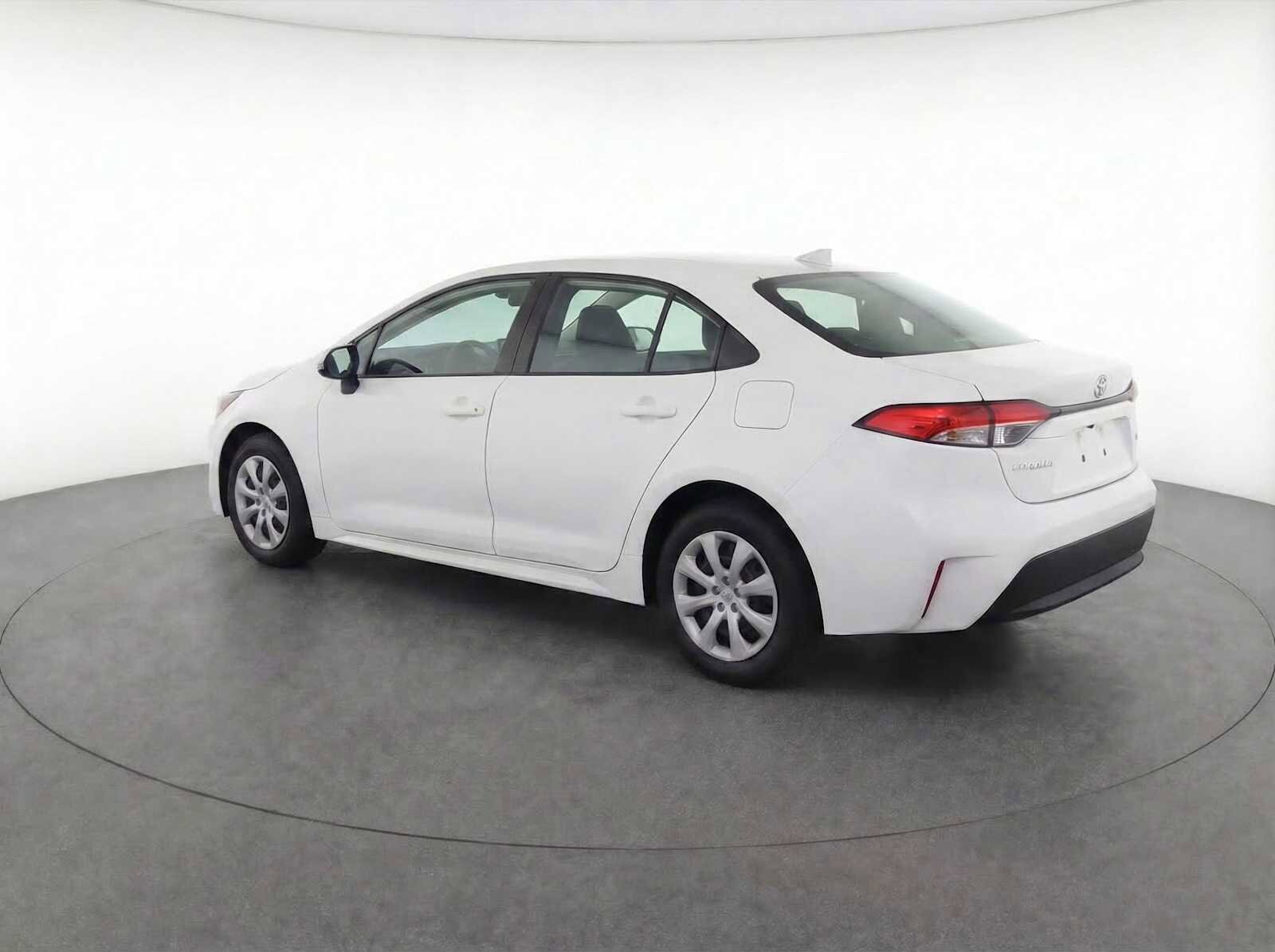 Thumbnail: 2024 Toyota Corolla - 4