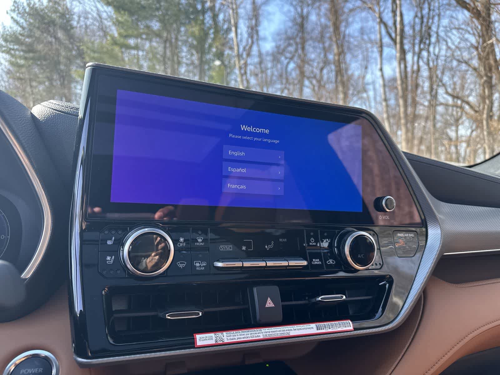 Thumbnail: 2025 Toyota Highlander - 31