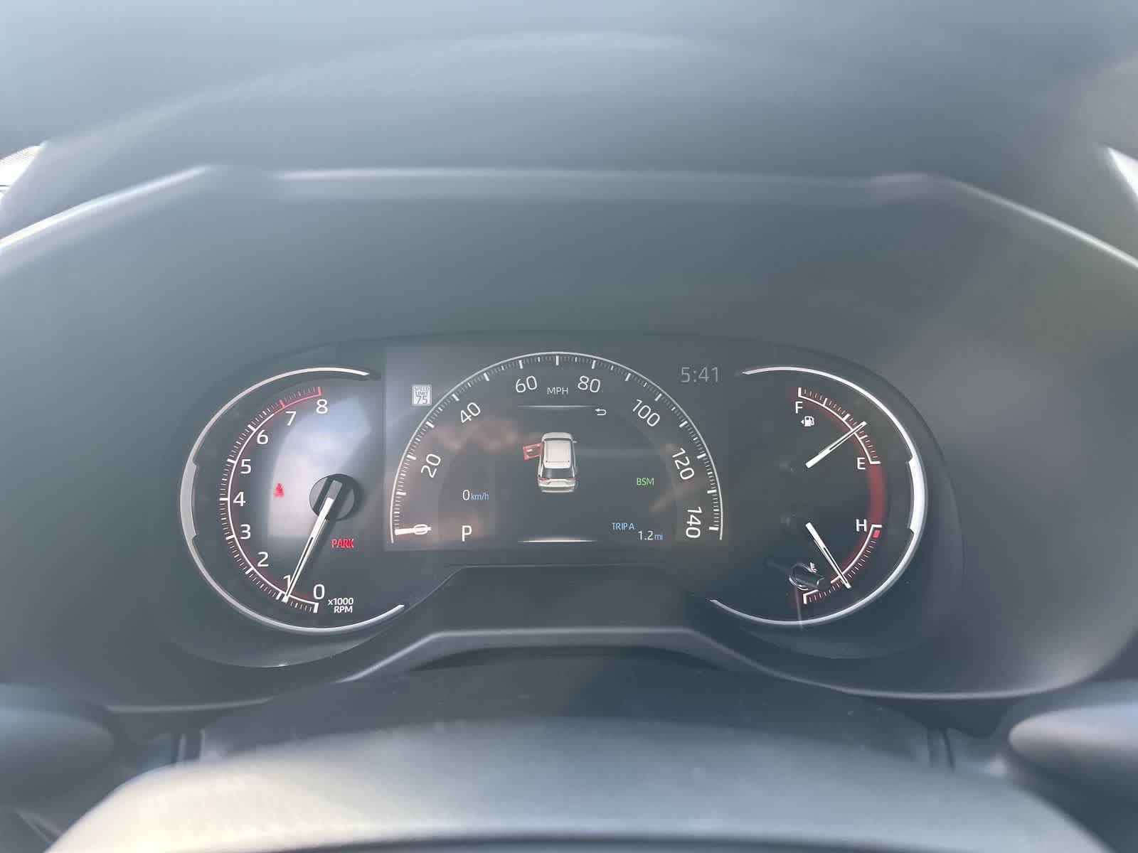 Thumbnail: 2025 Toyota RAV4 - 17