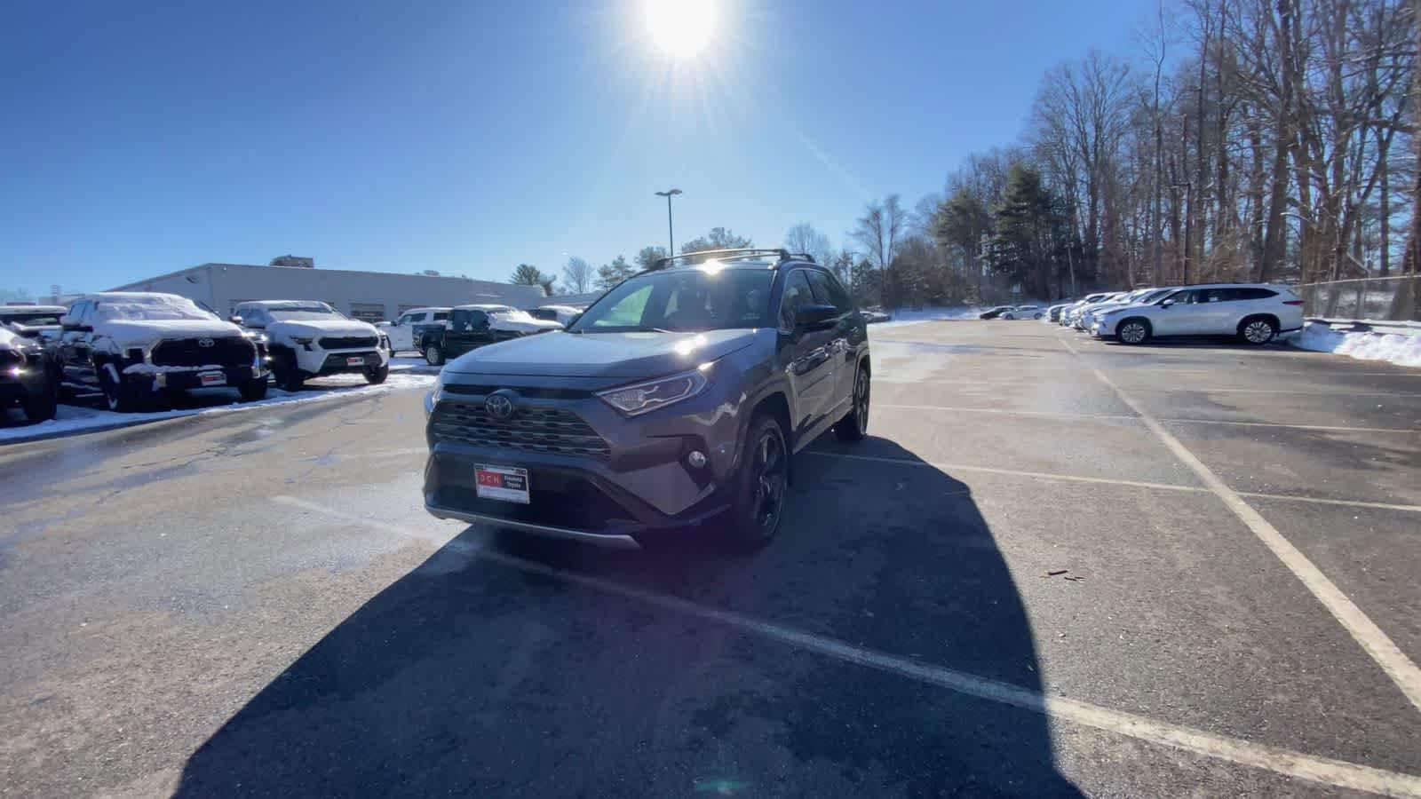 Thumbnail: 2019 Toyota RAV4 - 11