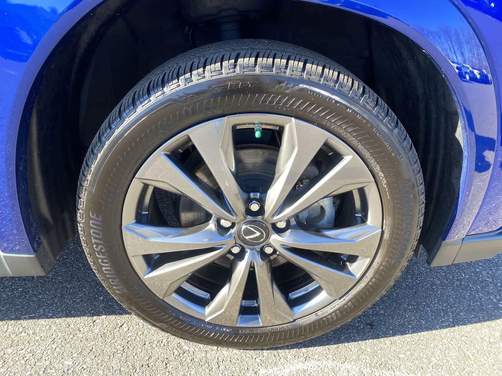 Thumbnail: 2023 Lexus UX - 19