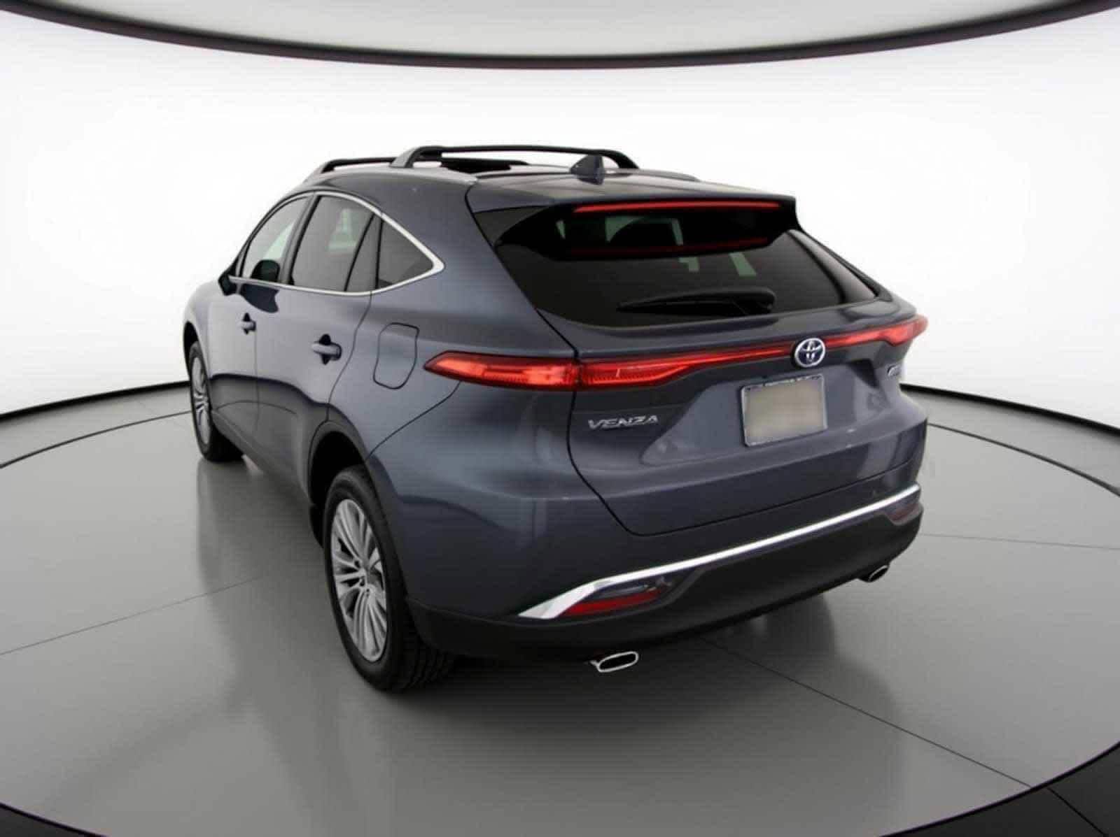 Thumbnail: 2023 Toyota Venza - 8