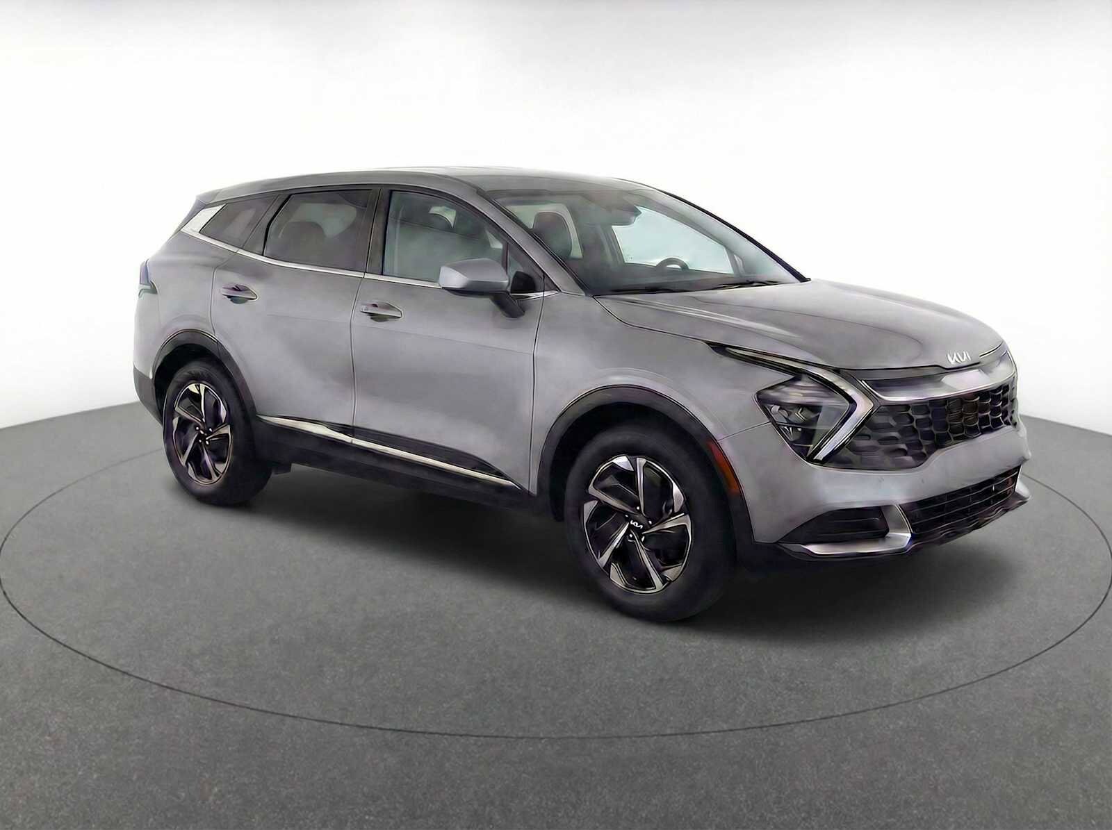 Thumbnail: 2023 Kia Sportage - 3