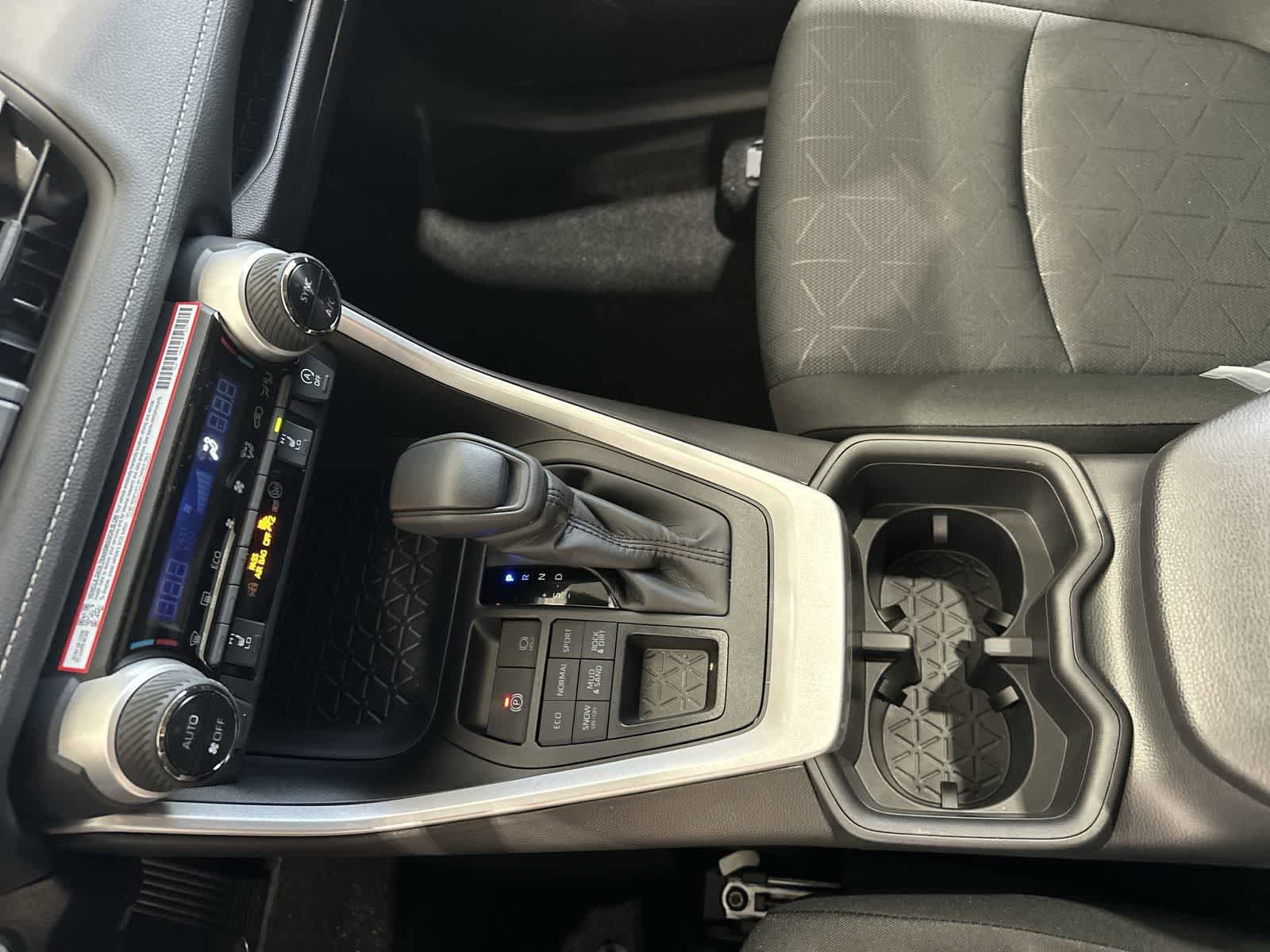 Thumbnail: 2025 Toyota RAV4 - 19