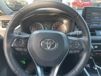 Thumbnail: 2021 Toyota RAV4 - 16