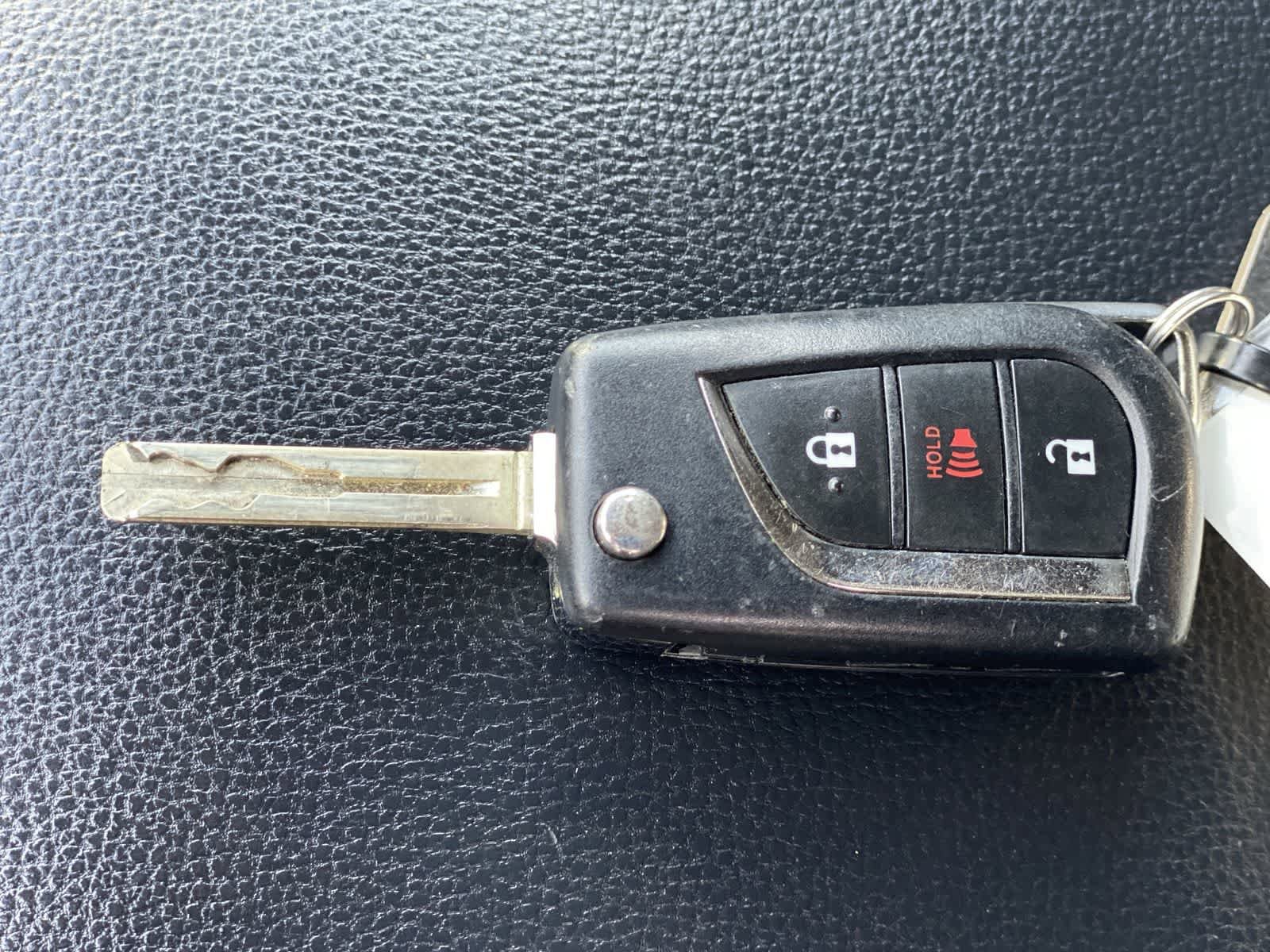 Thumbnail: 2020 Toyota RAV4 - 40