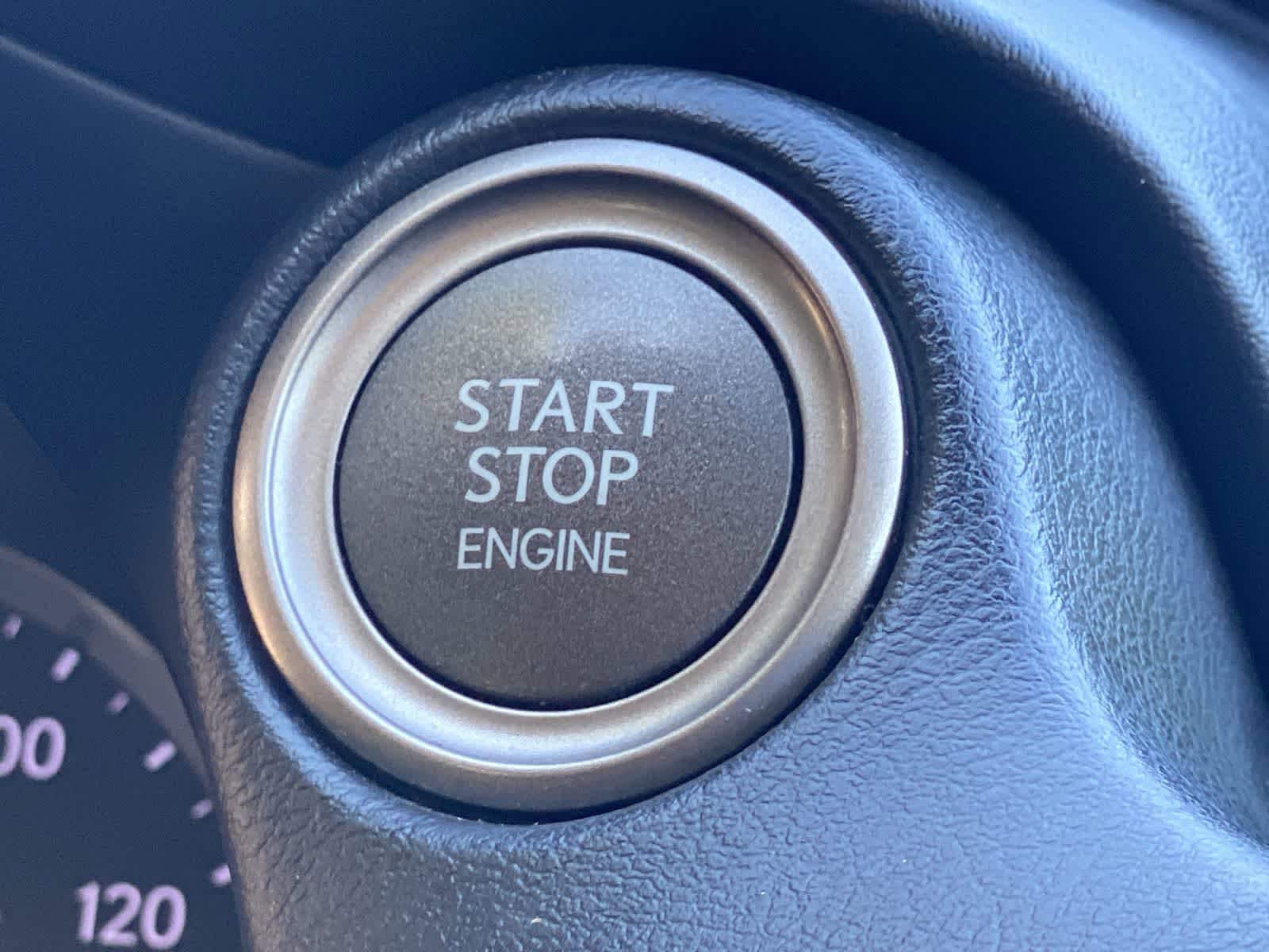 Thumbnail: 2020 Lexus IS - 31