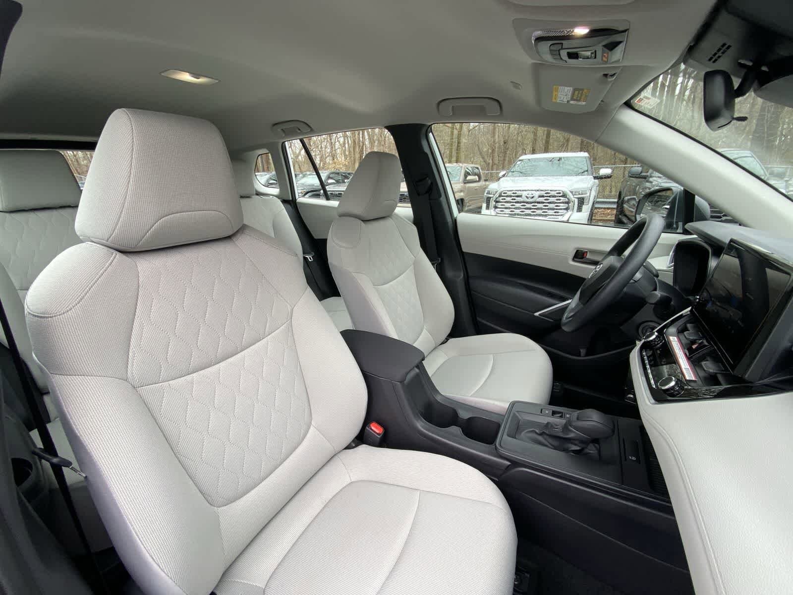 Thumbnail: 2026 Toyota Corolla Cross - 24