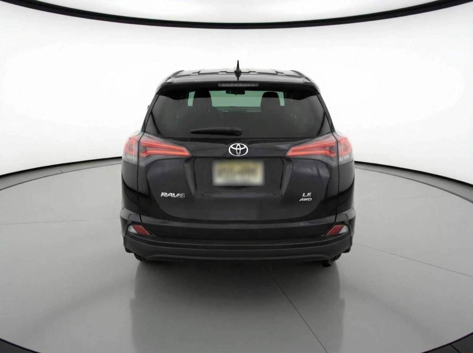 Thumbnail: 2018 Toyota RAV4 - 5