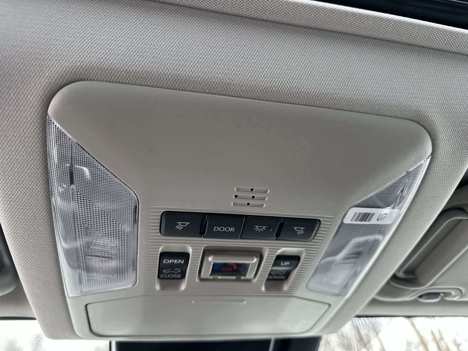 Thumbnail: 2025 Toyota RAV4 - 28