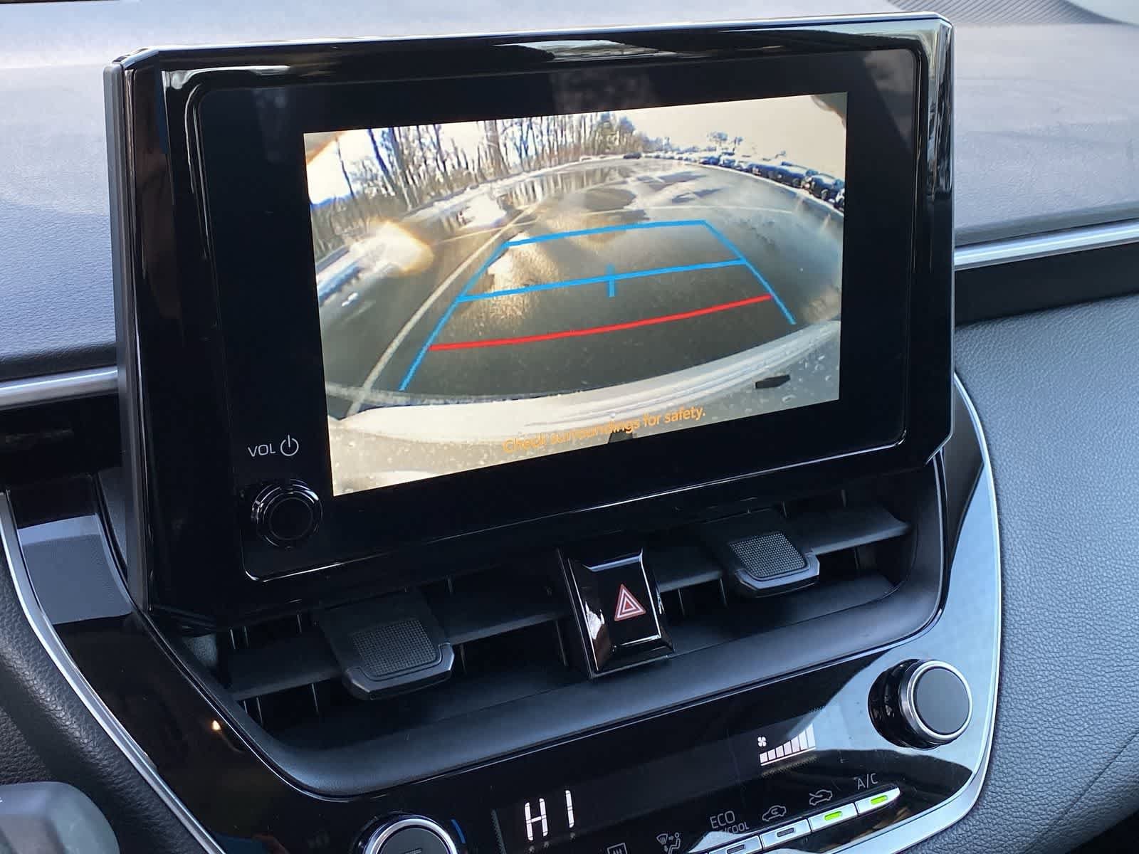 Thumbnail: 2025 Toyota Corolla - 32