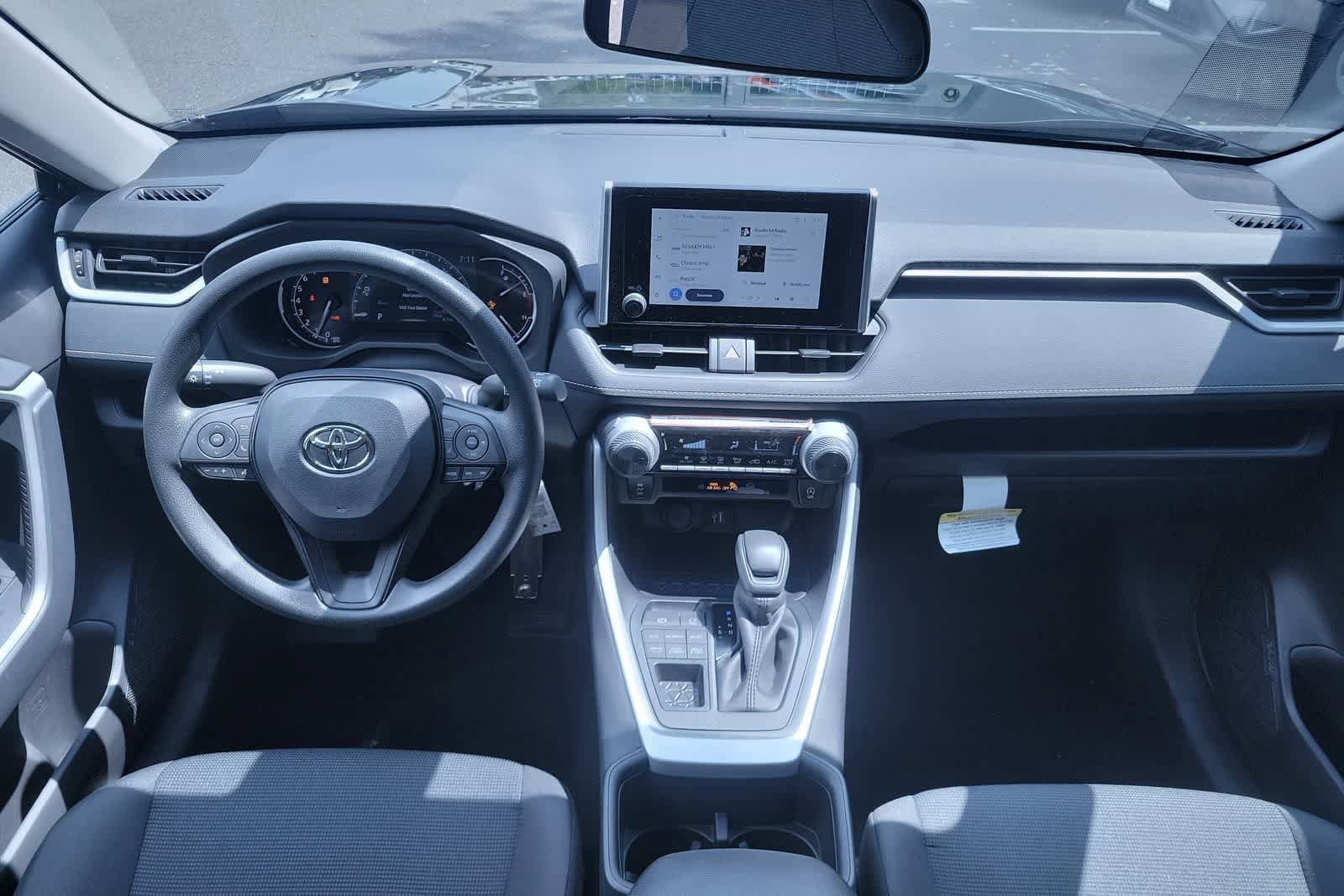 Thumbnail: 2025 Toyota RAV4 - 28