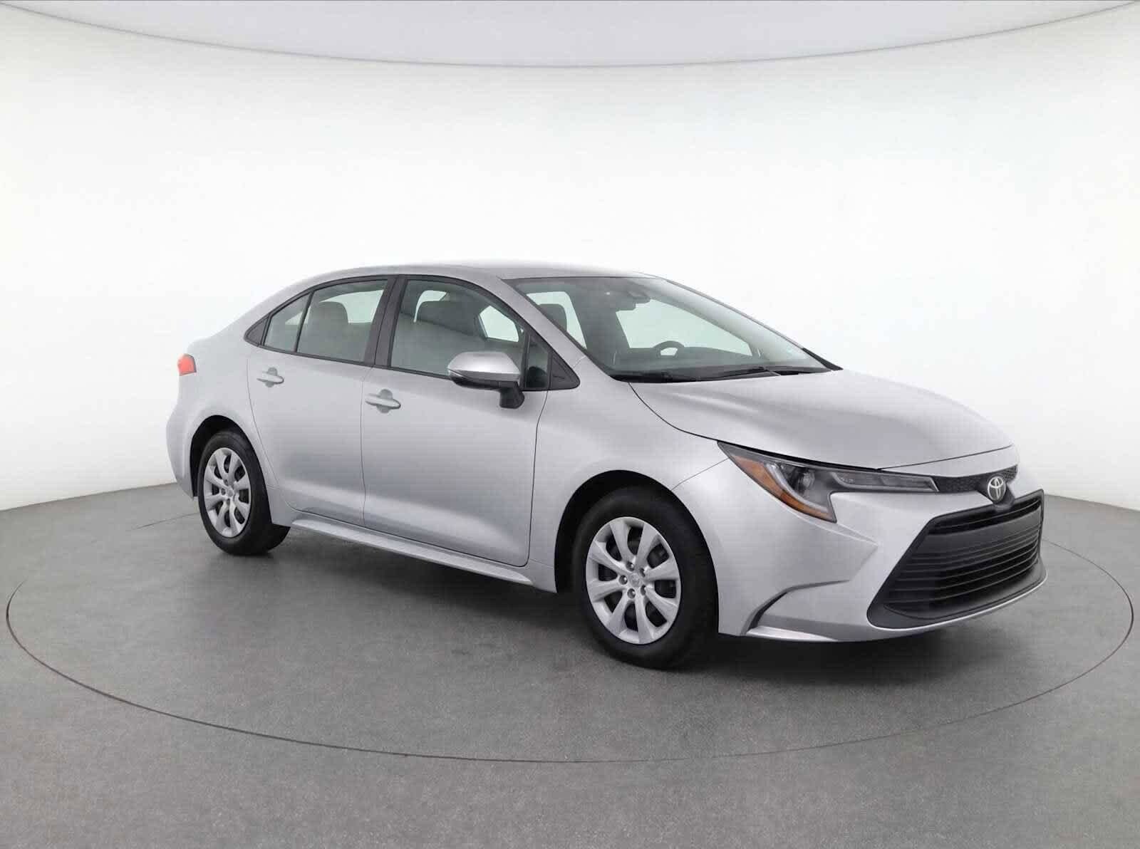 Thumbnail: 2025 Toyota Corolla - 3