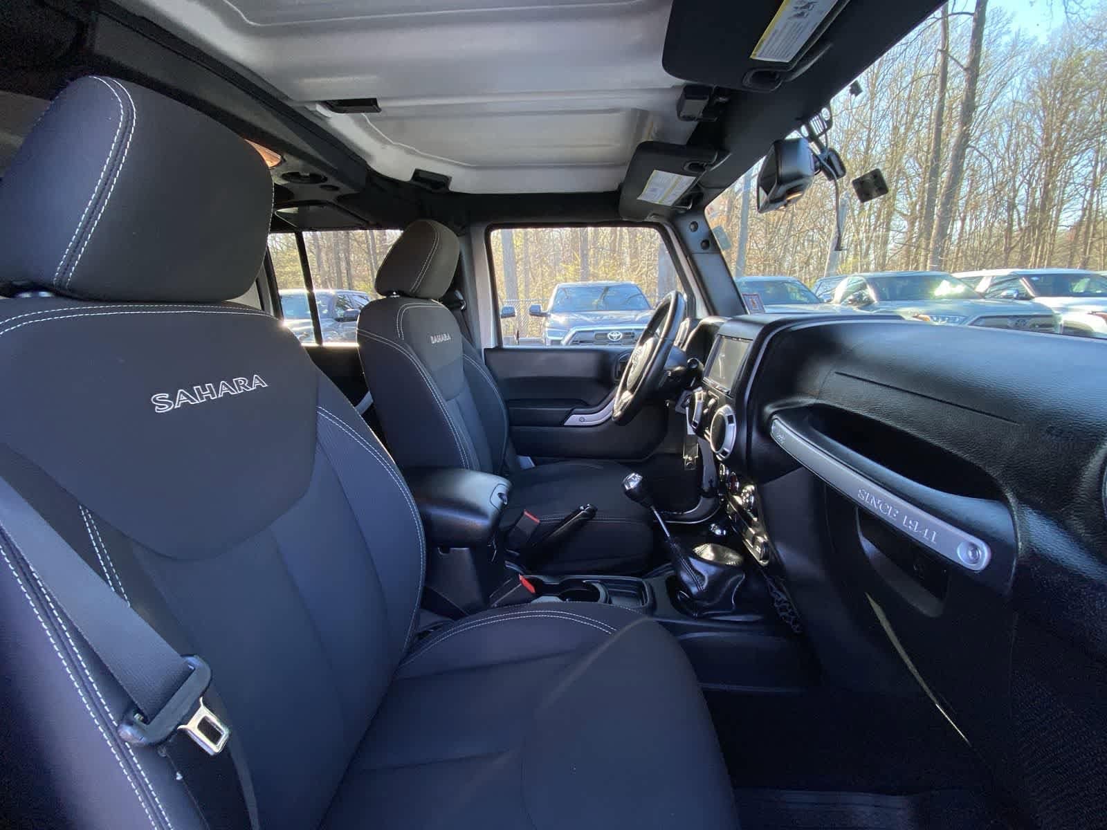 Thumbnail: 2016 Jeep Wrangler - 20