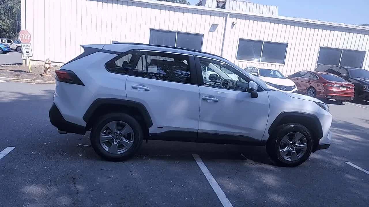 Thumbnail: 2025 Toyota RAV4 - 9