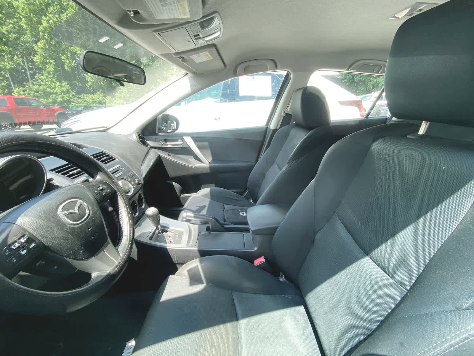 Thumbnail: 2011 Mazda Mazda3 - 10