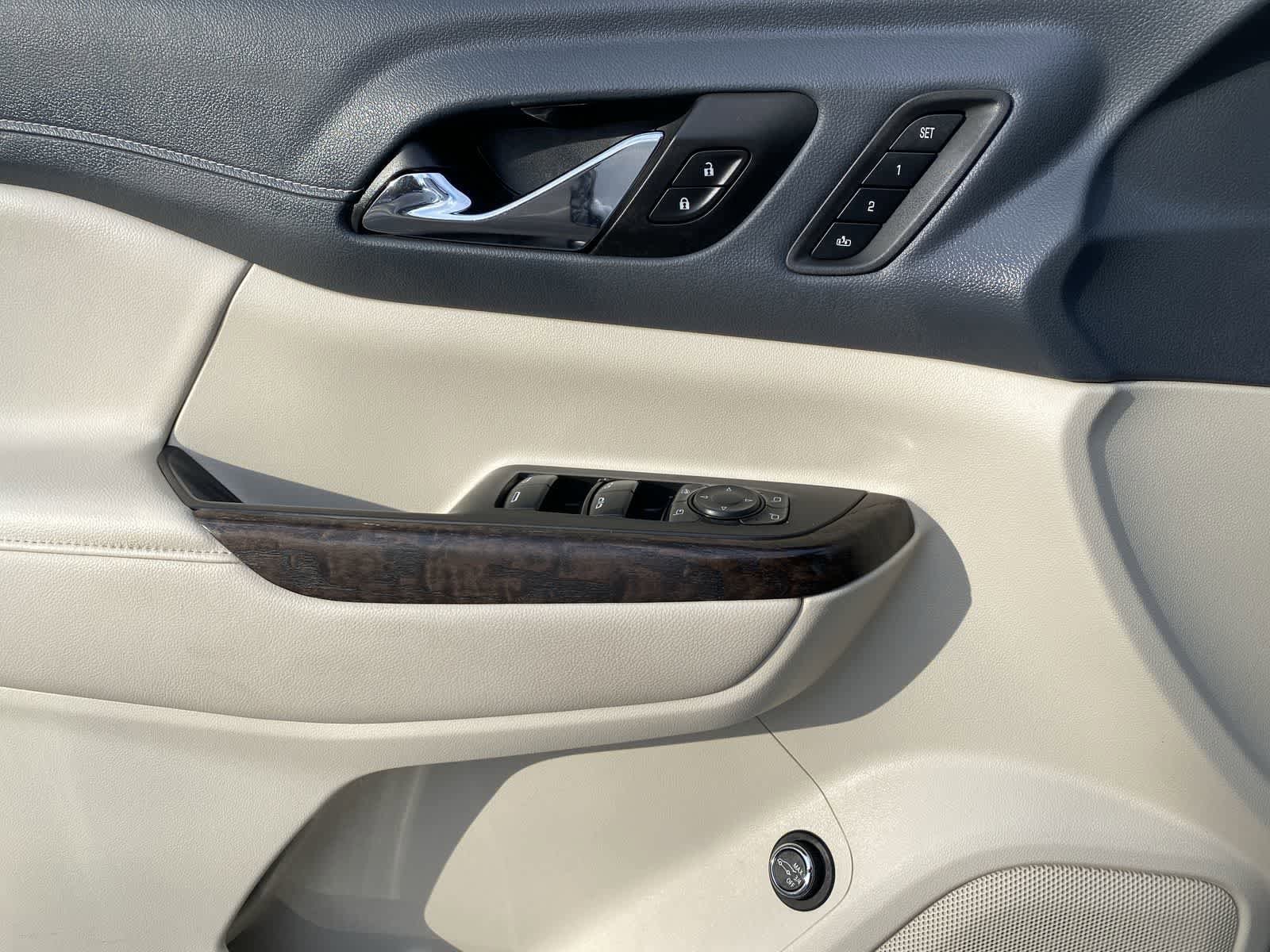 Thumbnail: 2020 GMC Acadia - 23