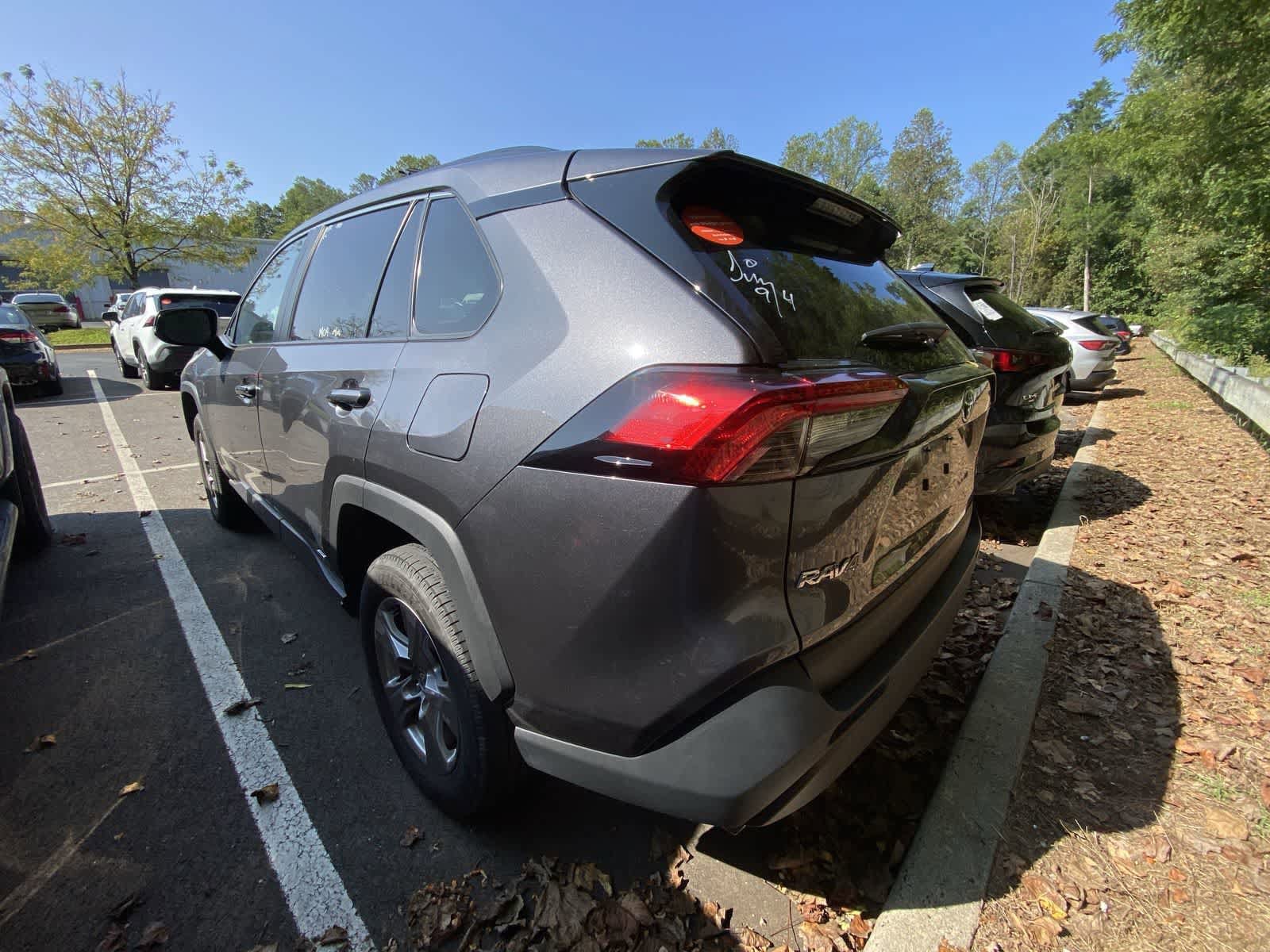Thumbnail: 2024 Toyota RAV4 - 10