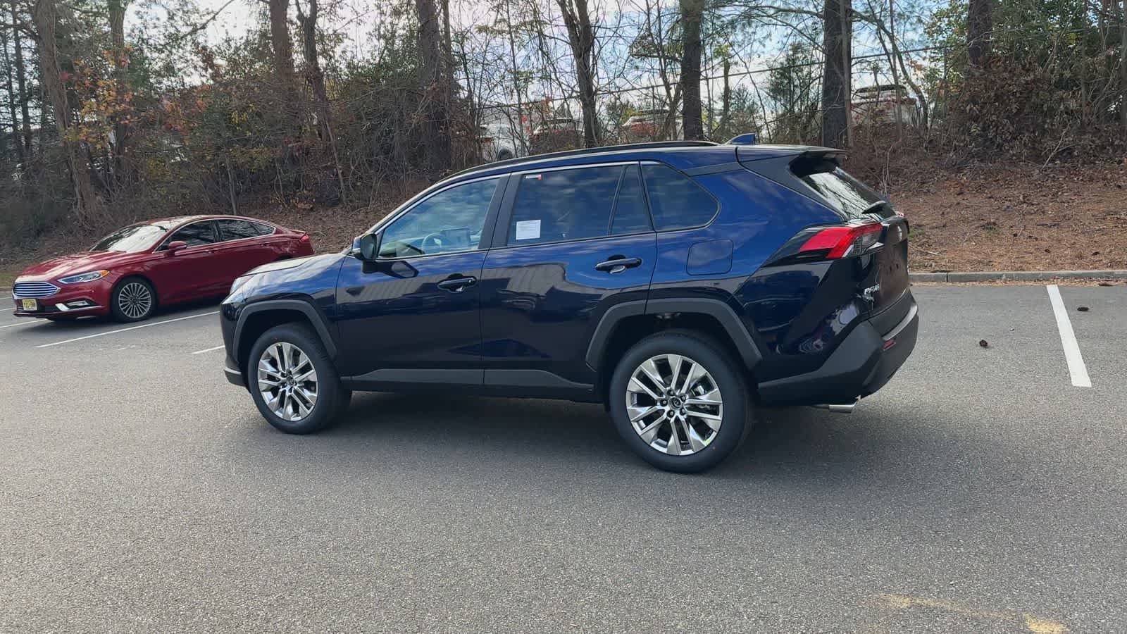 Thumbnail: 2025 Toyota RAV4 - 6