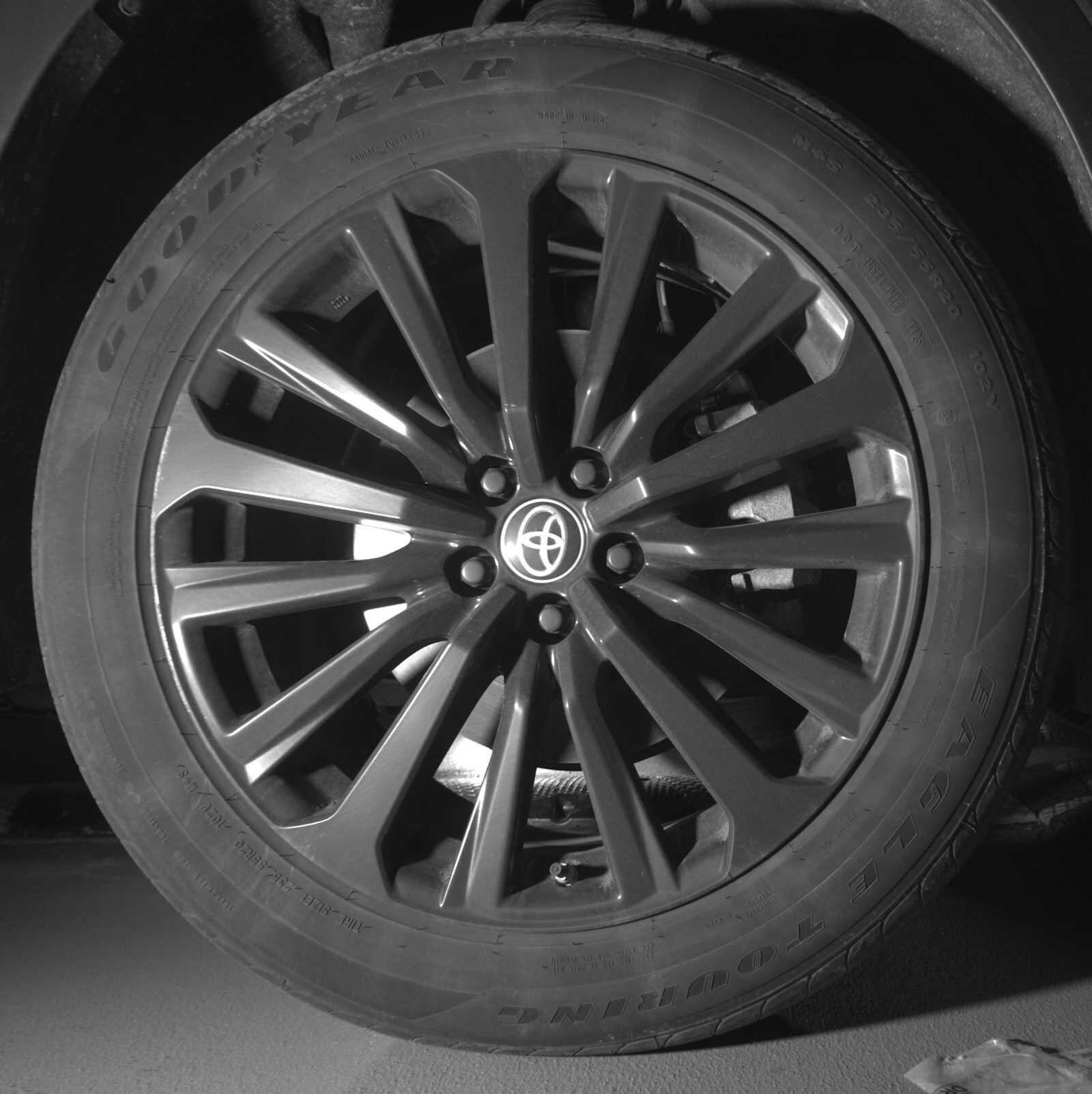 Thumbnail: 2025 Toyota Highlander - 19