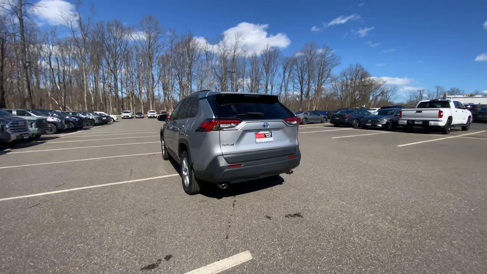 Thumbnail: 2021 Toyota RAV4 - 11