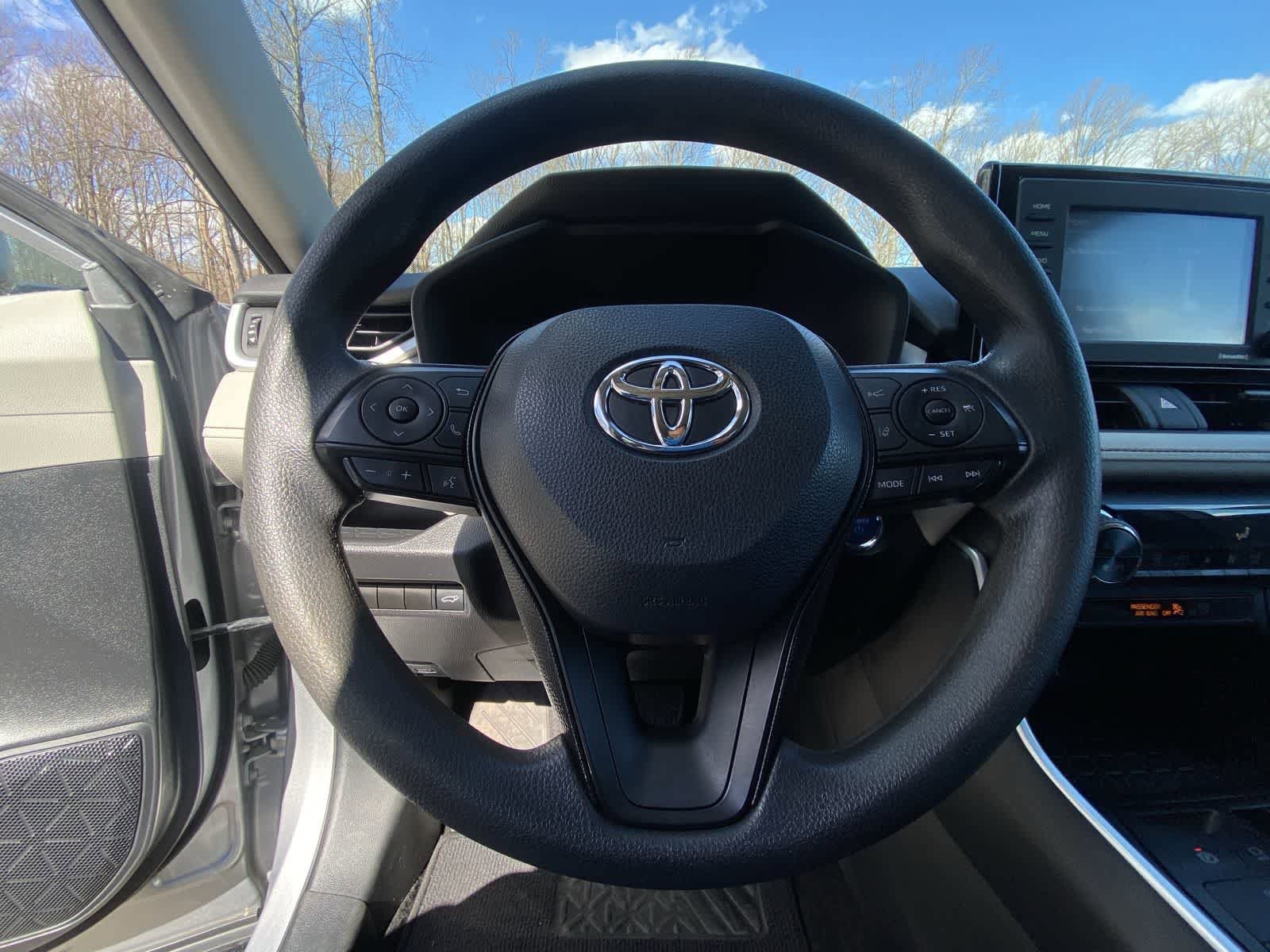 Thumbnail: 2021 Toyota RAV4 - 29