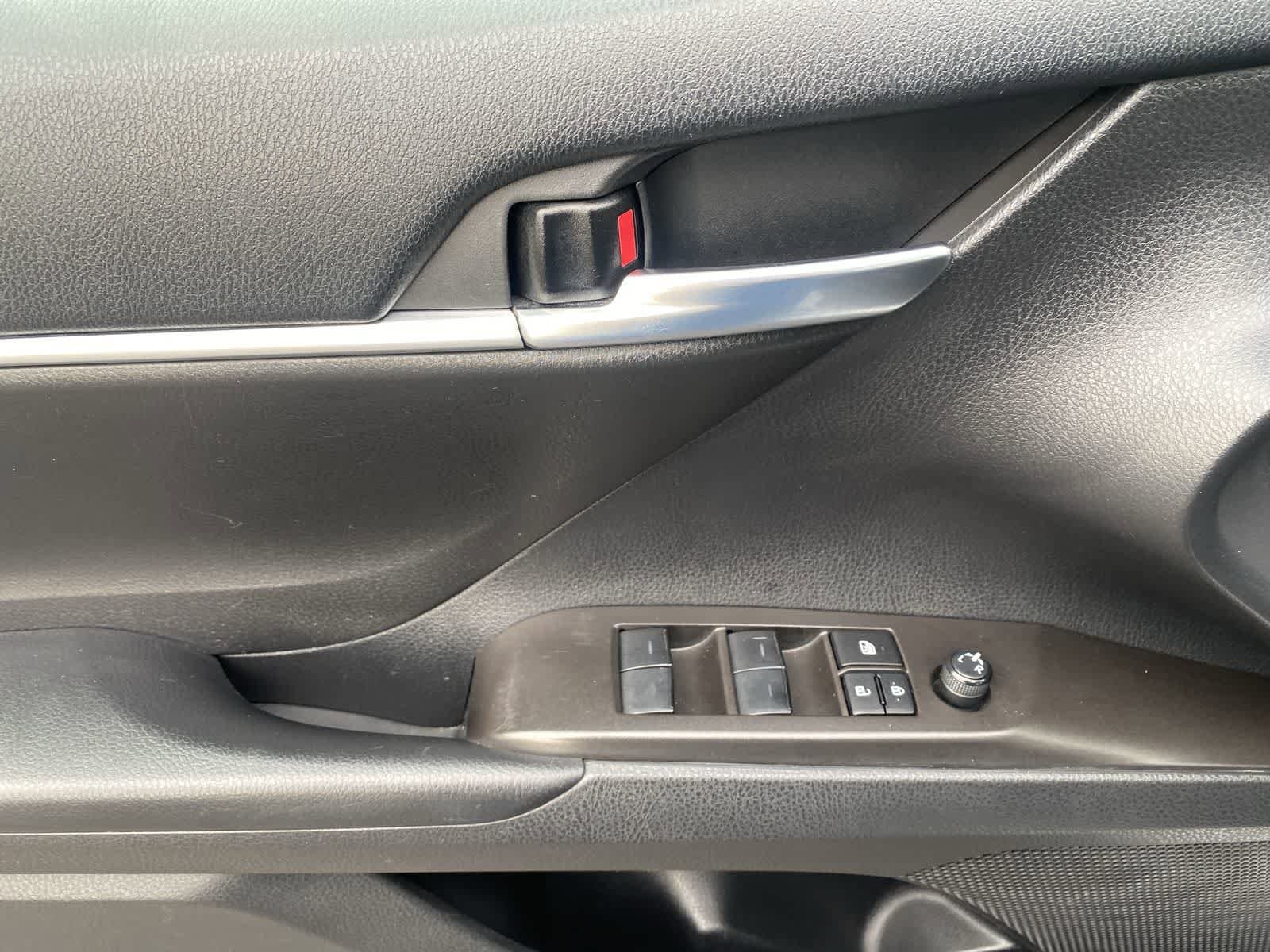 Thumbnail: 2023 Toyota Camry - 22